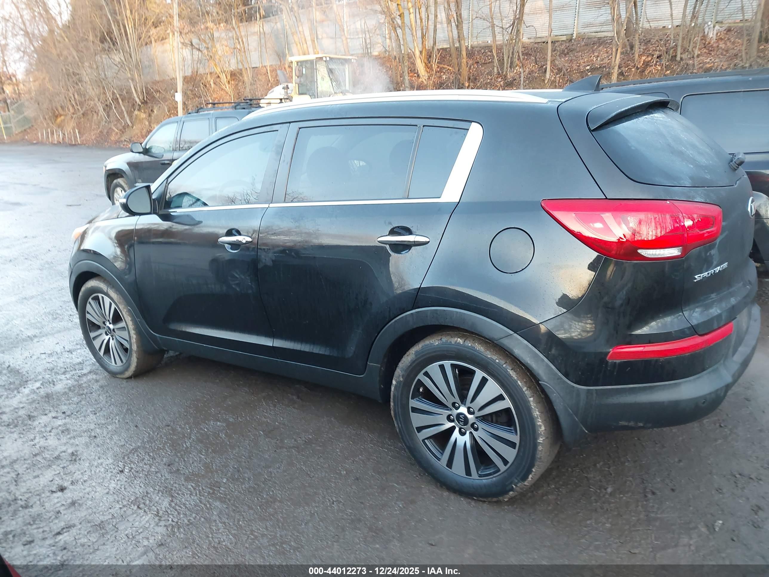 KIA SPORTAGE image 3