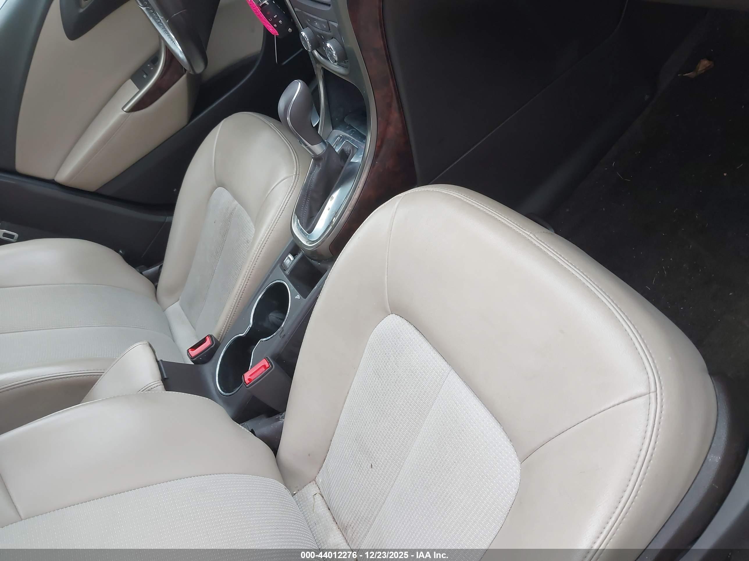 BUICK VERANO image 5