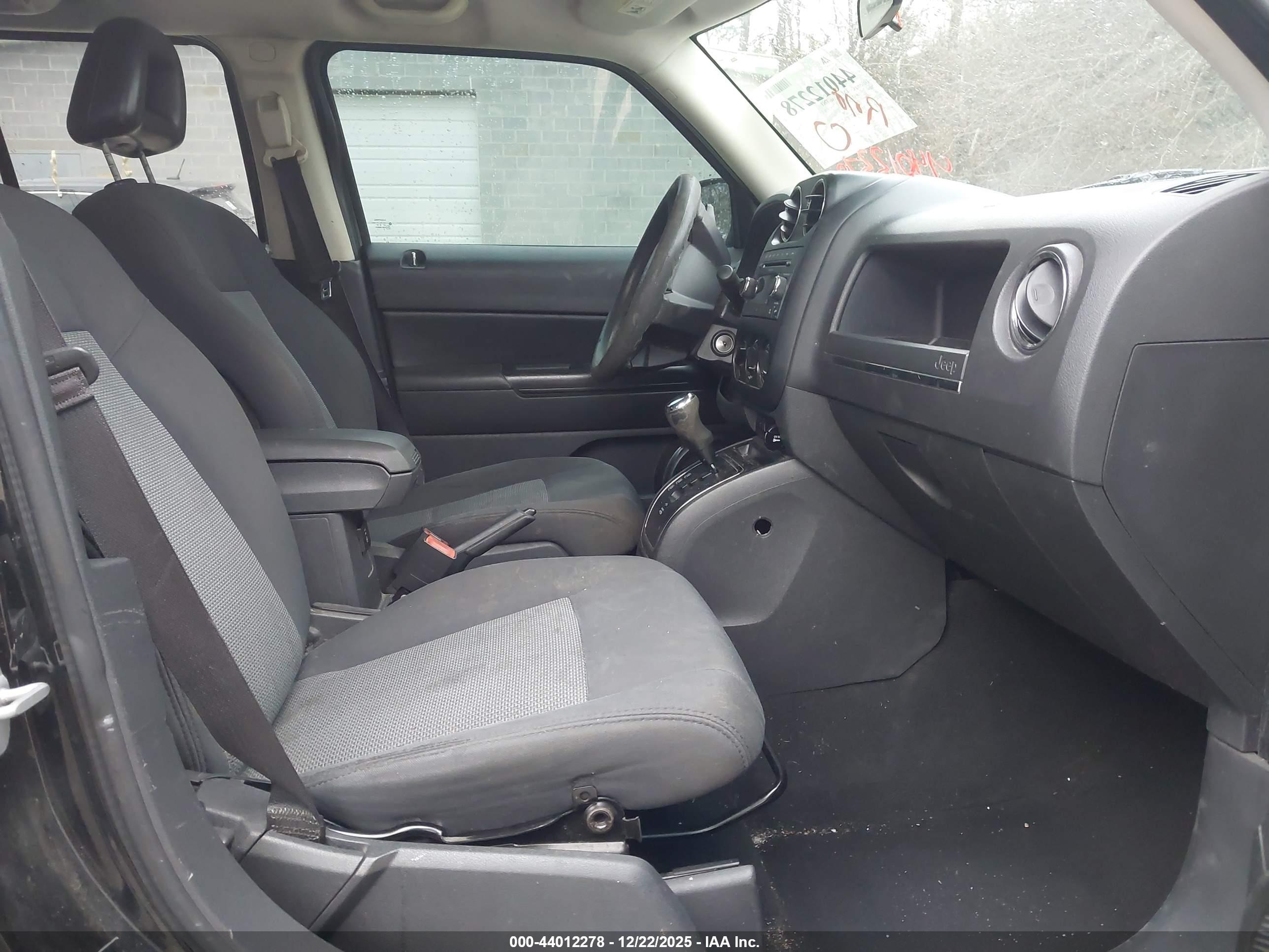 JEEP PATRIOT image 5