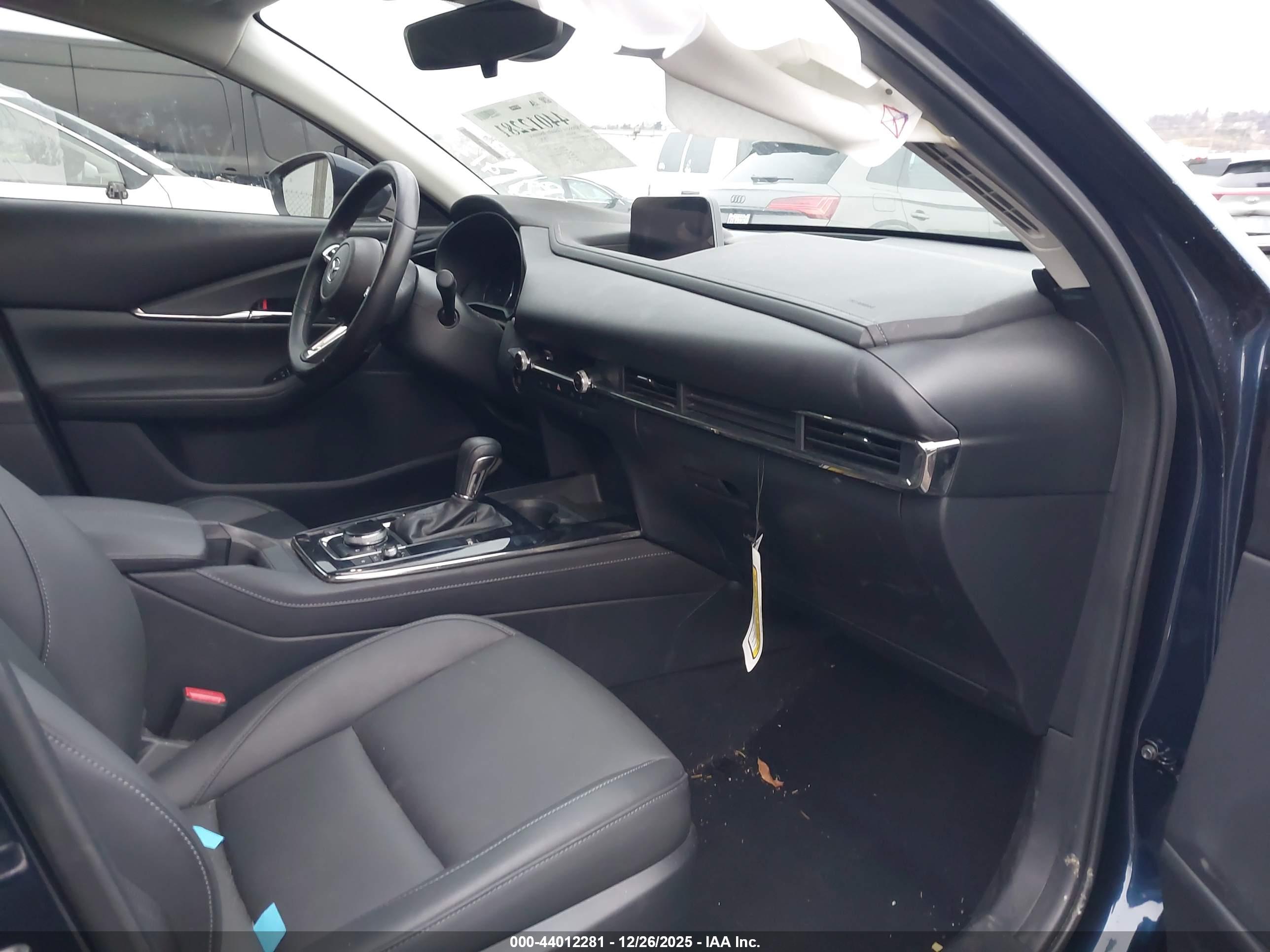 MAZDA CX-30 image 5