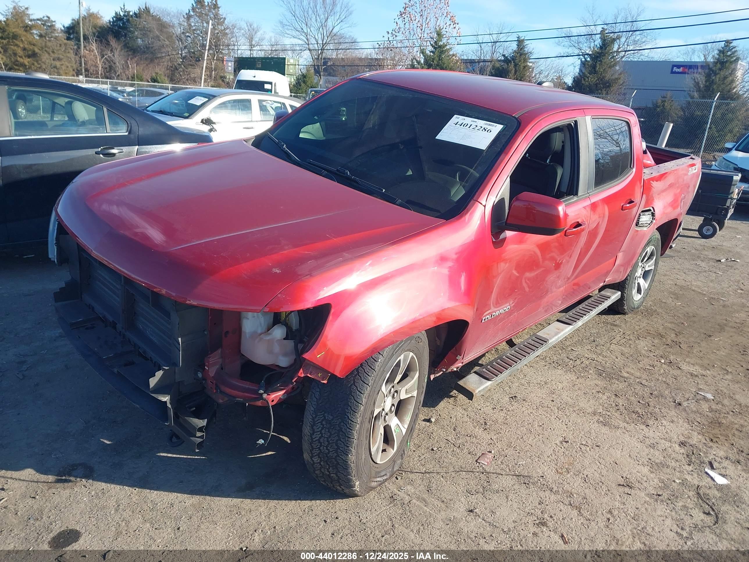 CHEVROLET COLORADO image 2