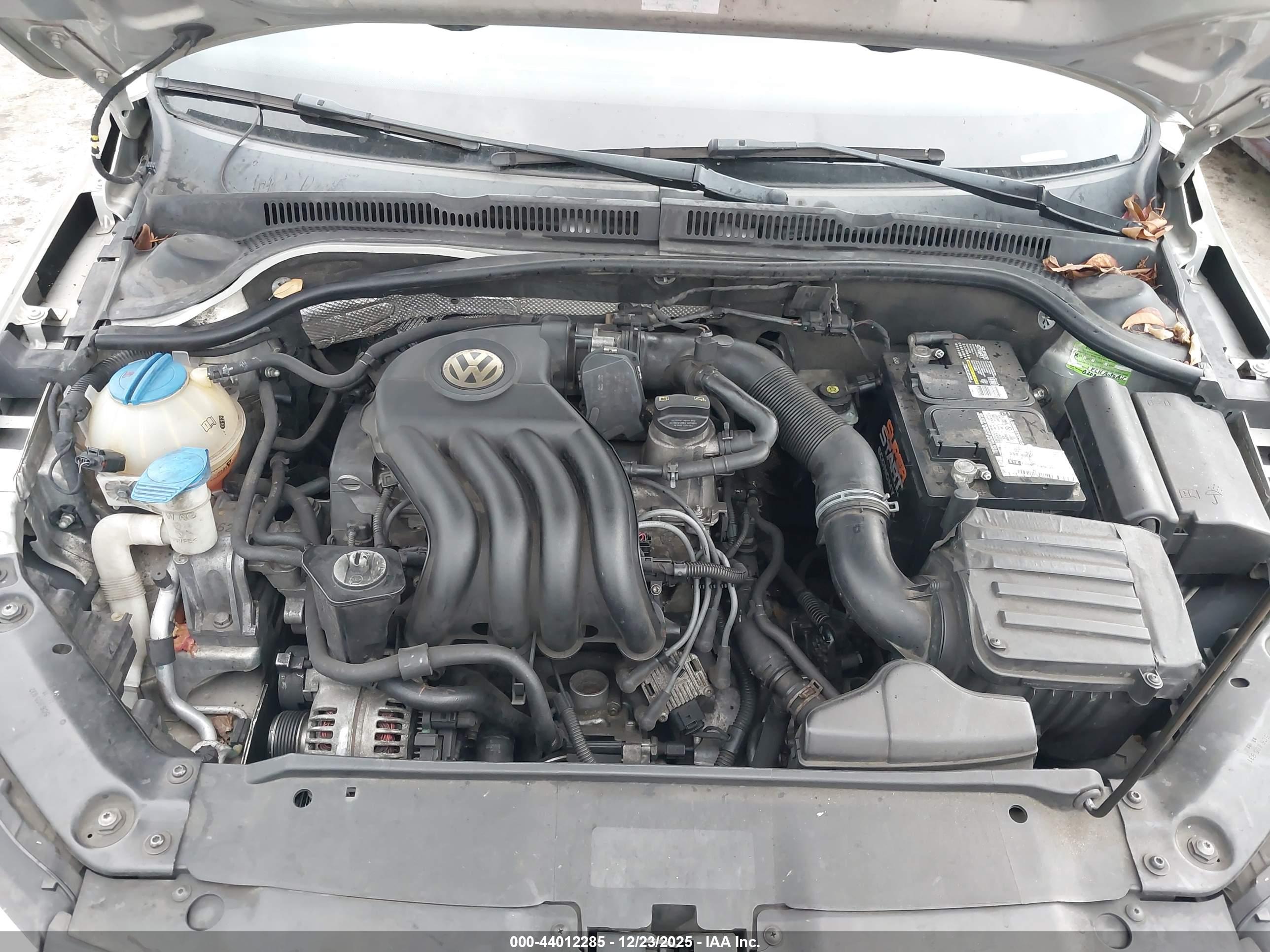 VOLKSWAGEN JETTA image 10