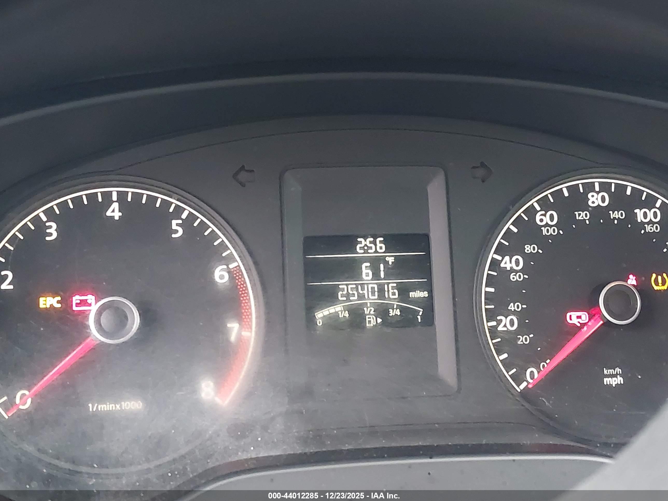 VOLKSWAGEN JETTA image 7