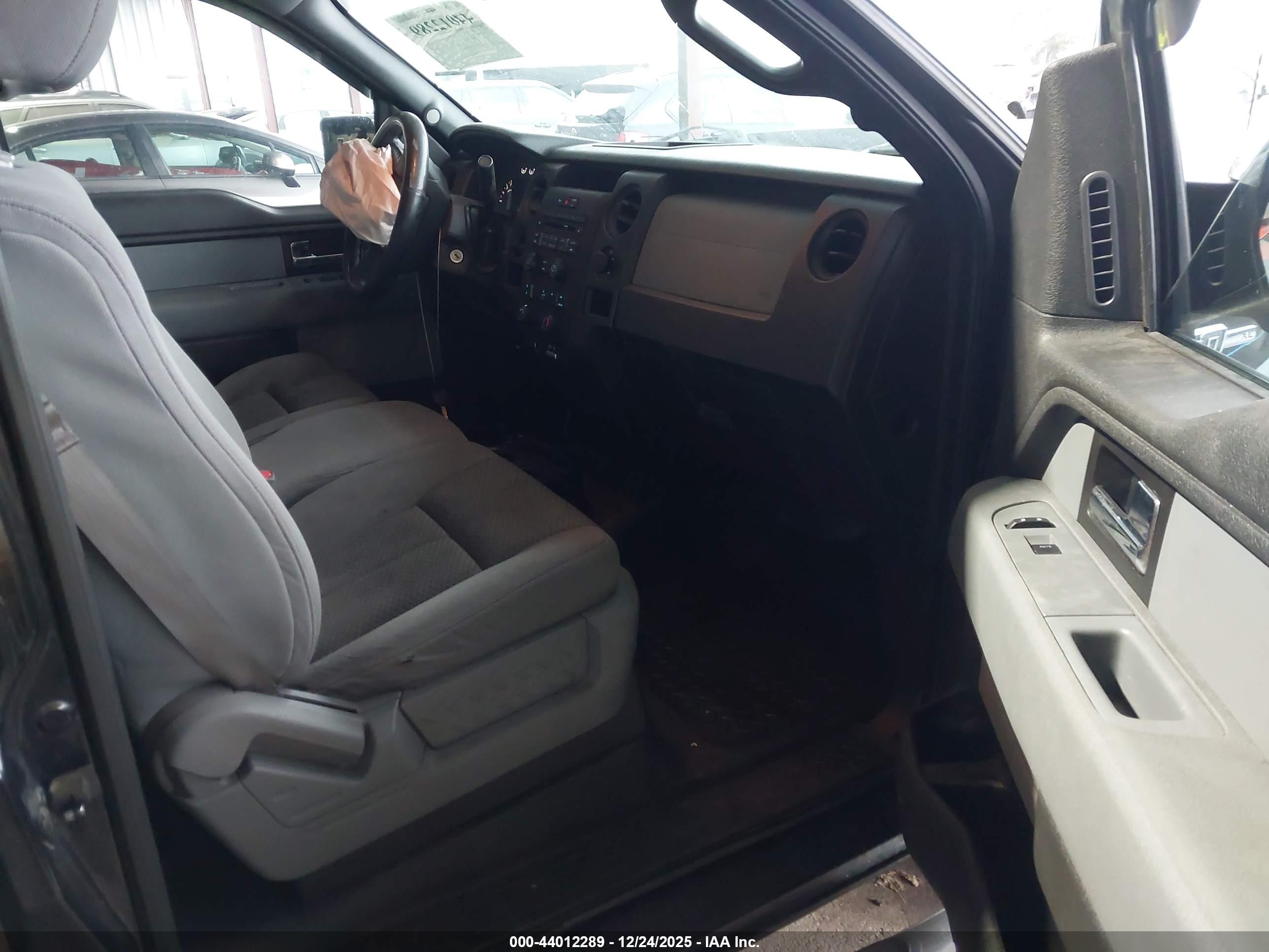 FORD F-150 image 5