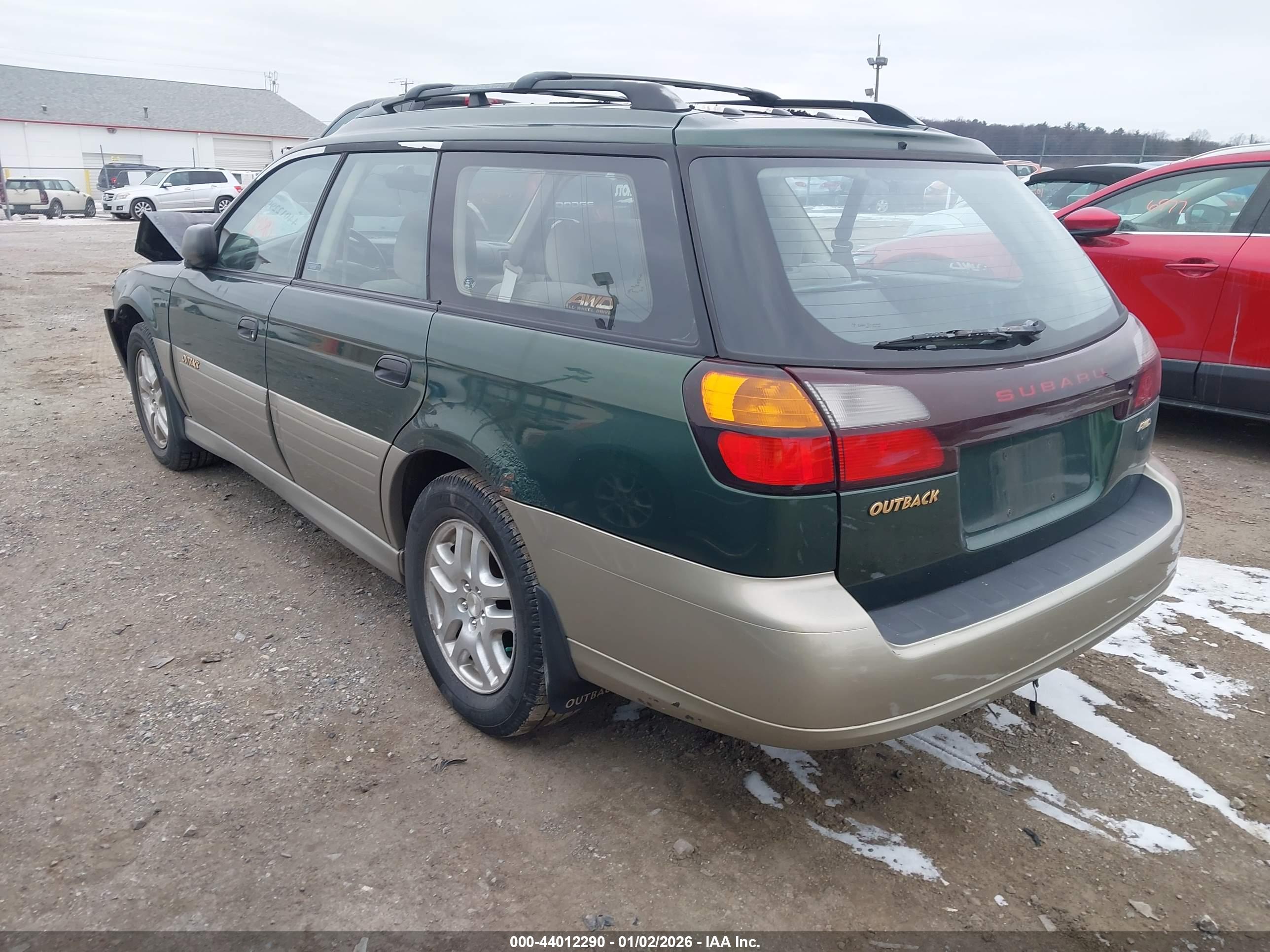 SUBARU OUTBACK image 3