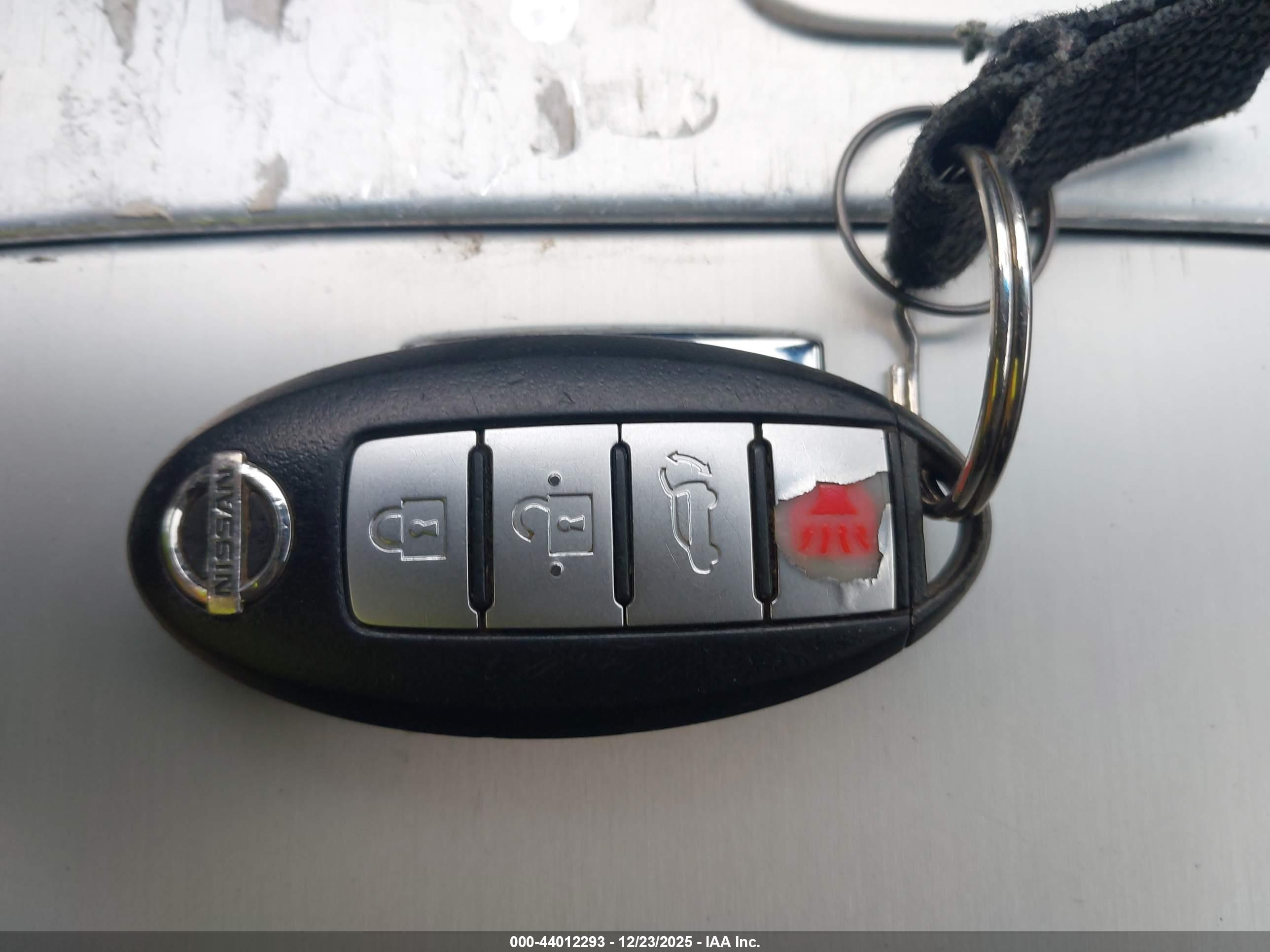 NISSAN MURANO image 11