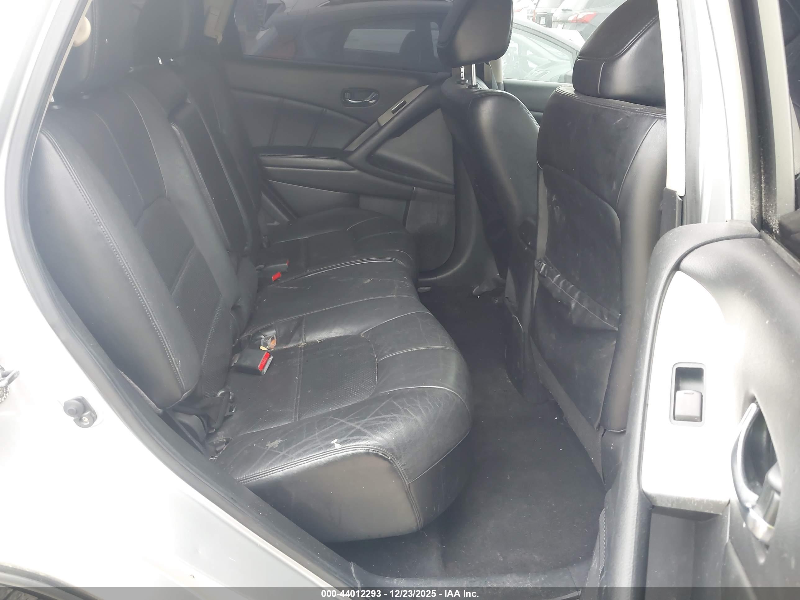 NISSAN MURANO image 8