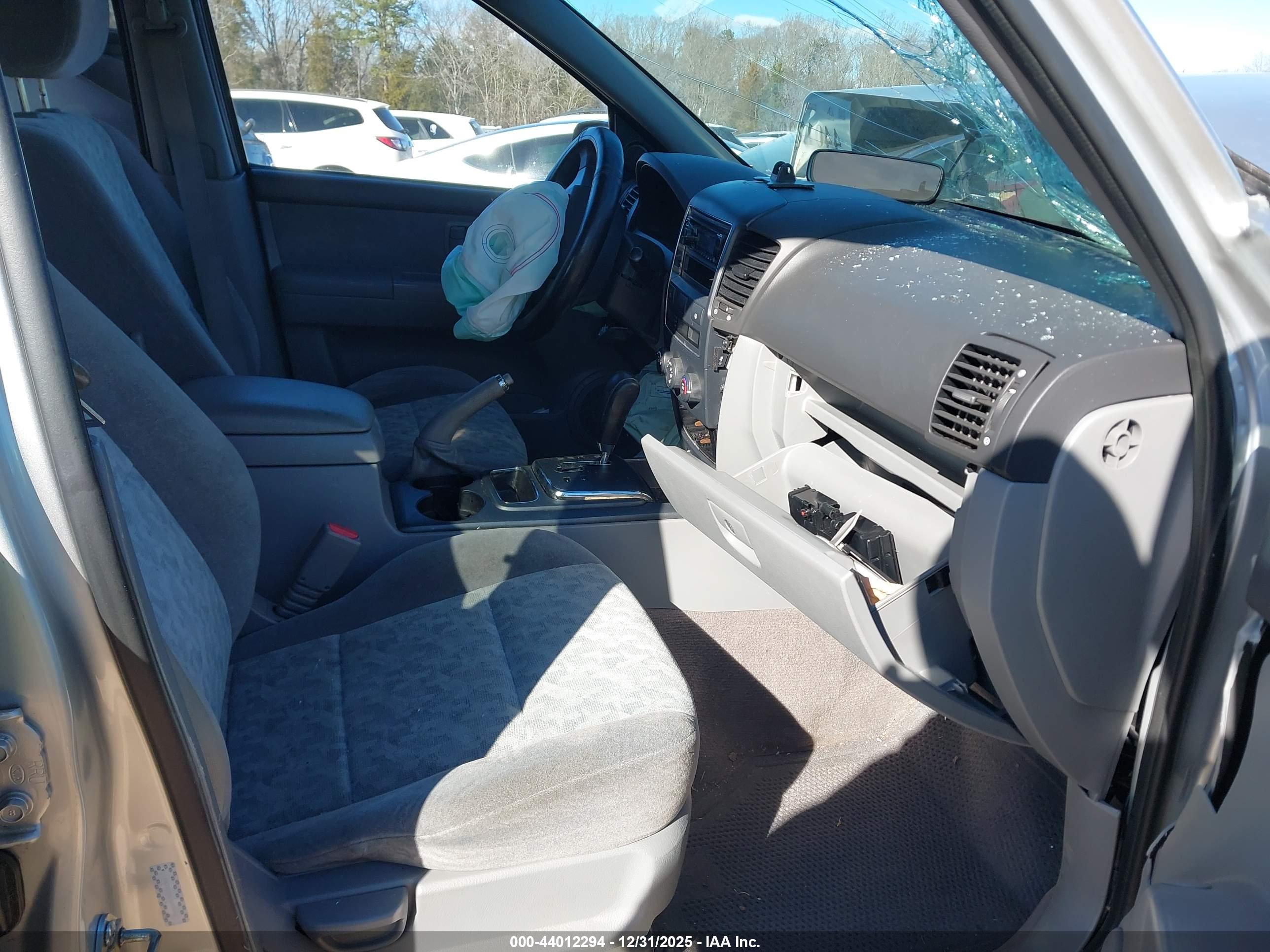 KIA SORENTO image 5