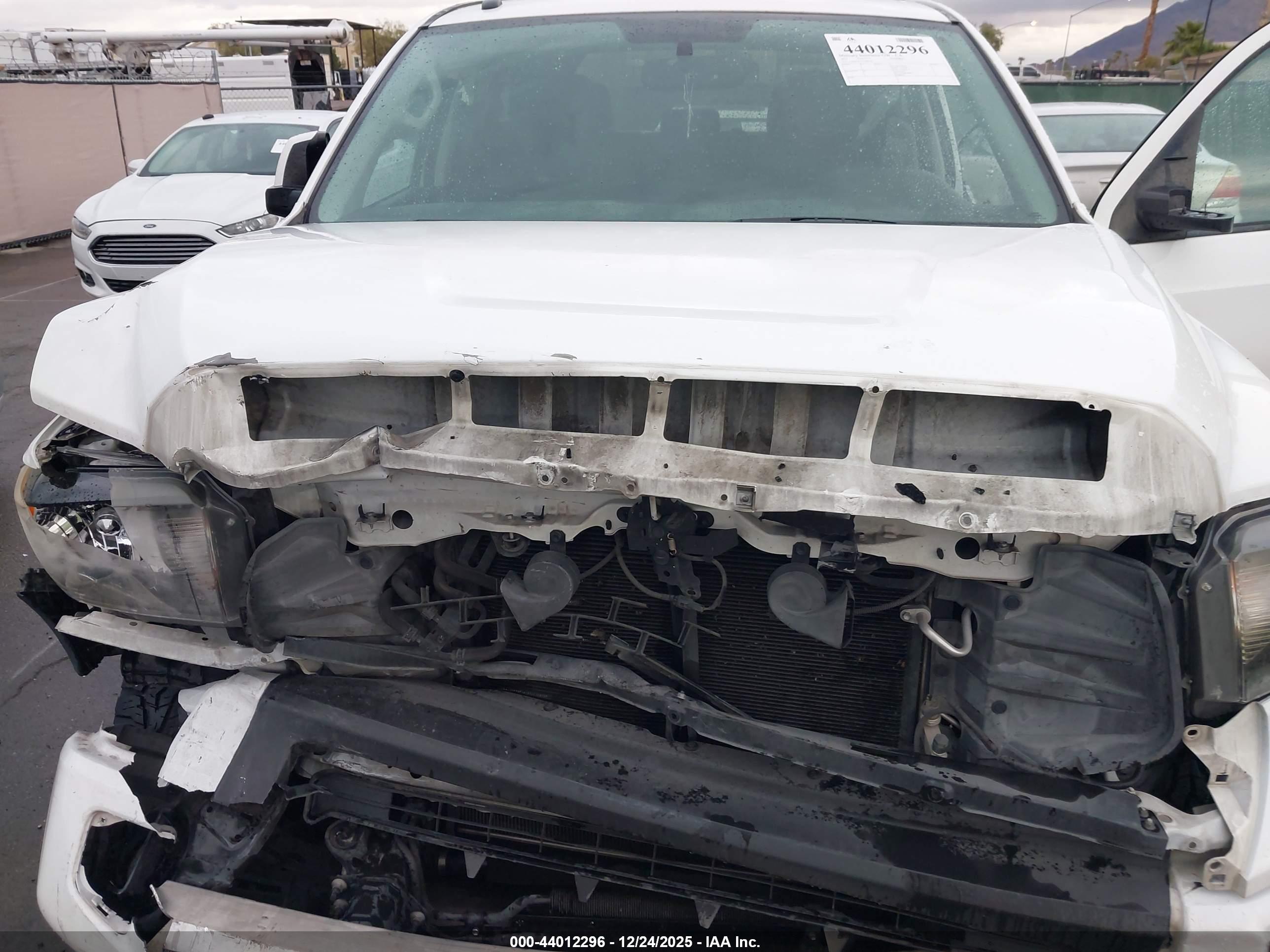 TOYOTA TUNDRA image 10