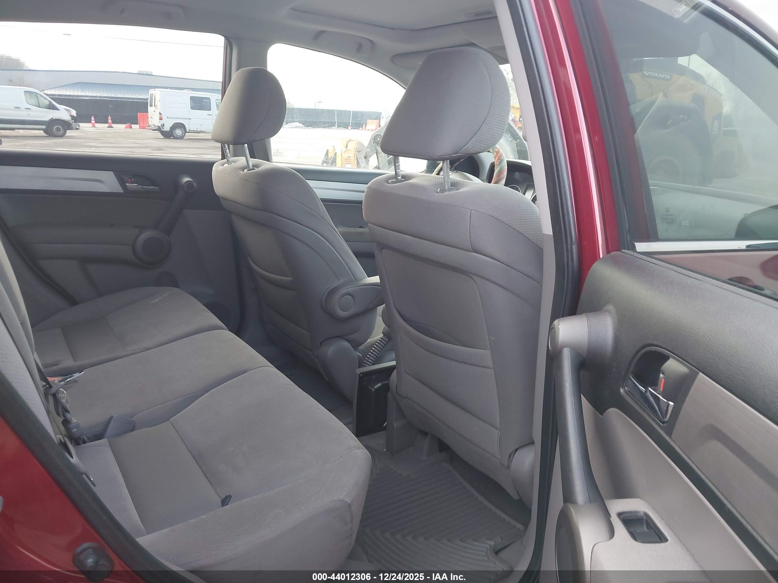 HONDA CR-V image 8