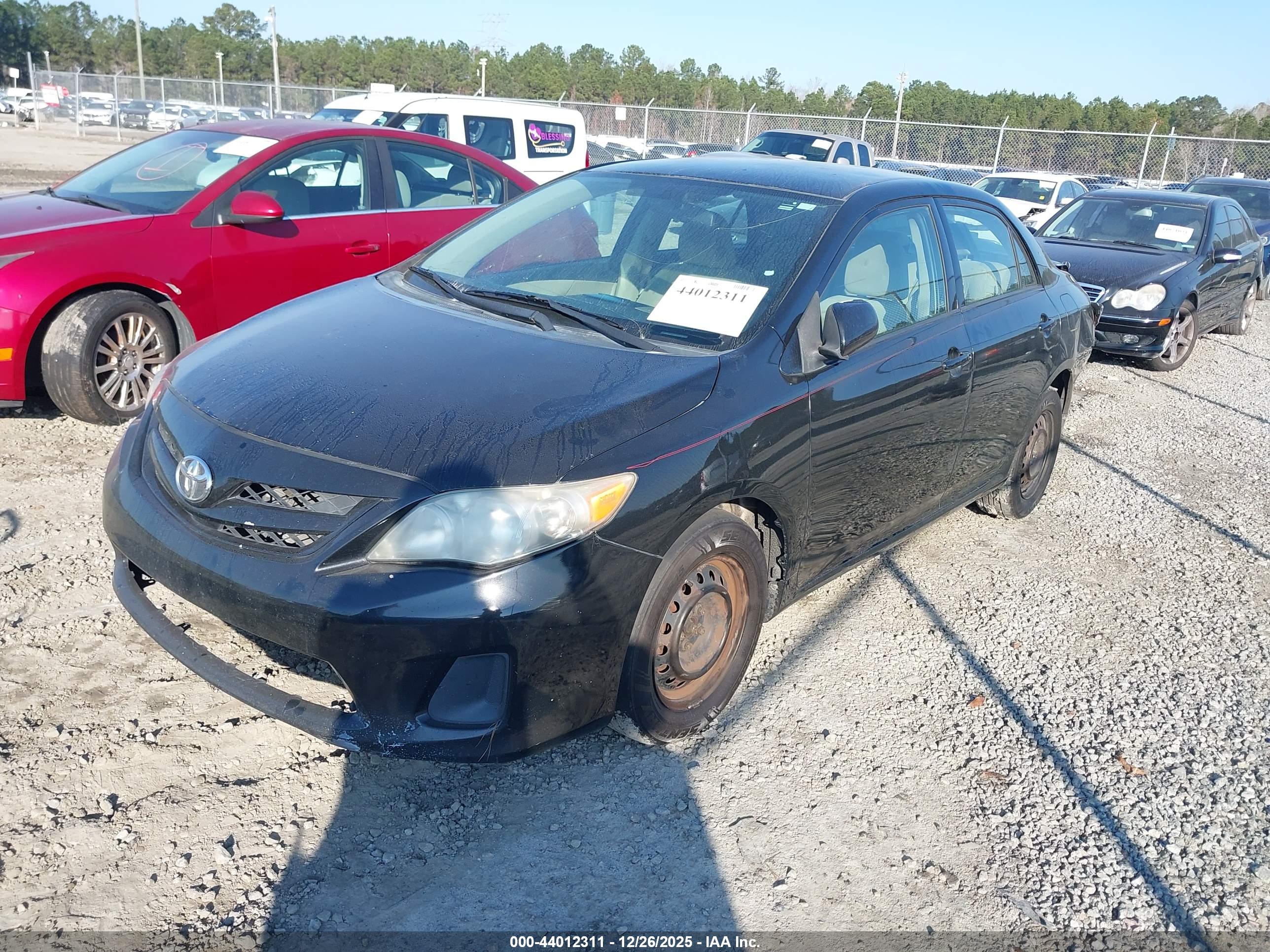 TOYOTA COROLLA image 2