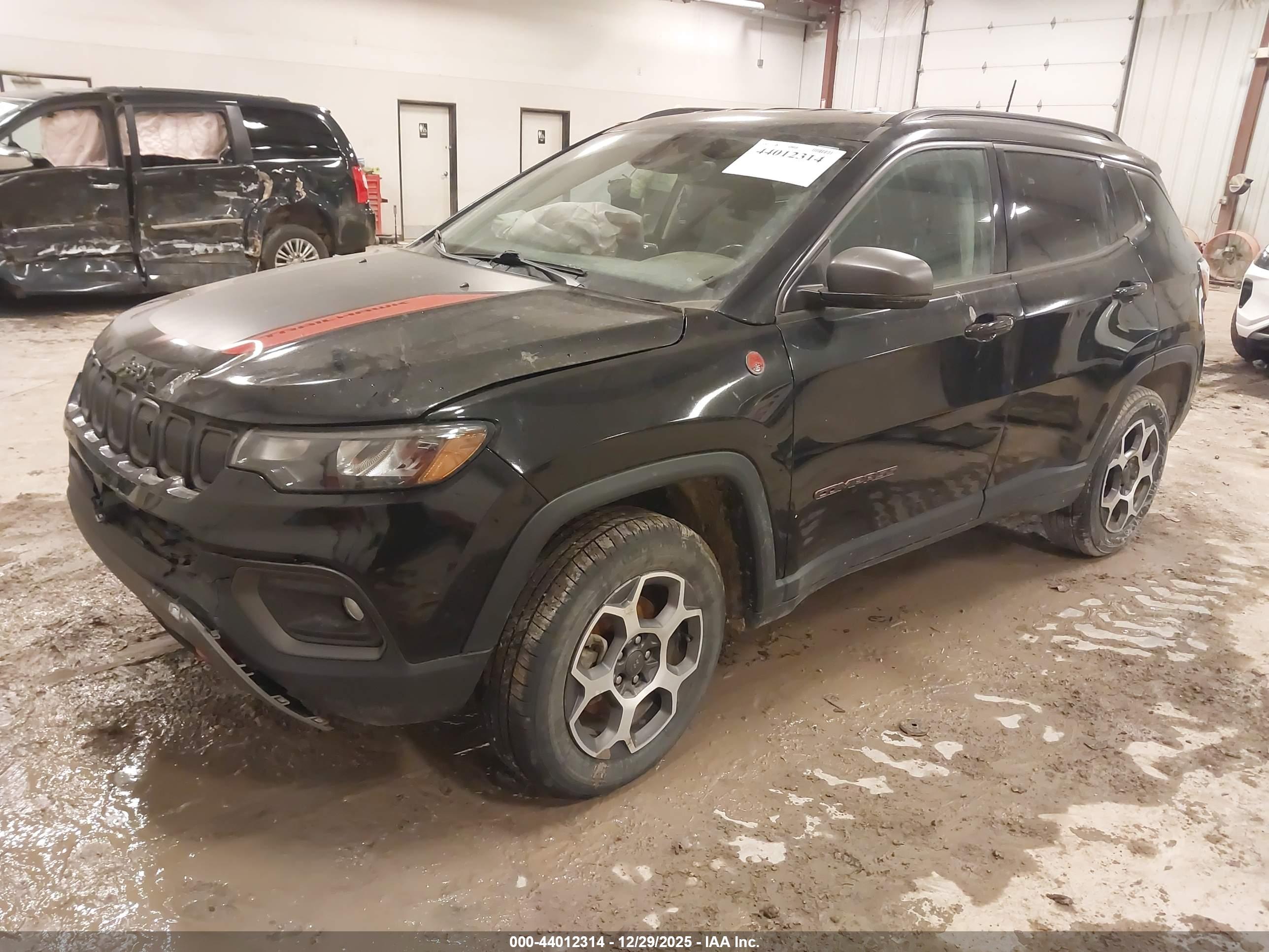JEEP COMPASS image 2