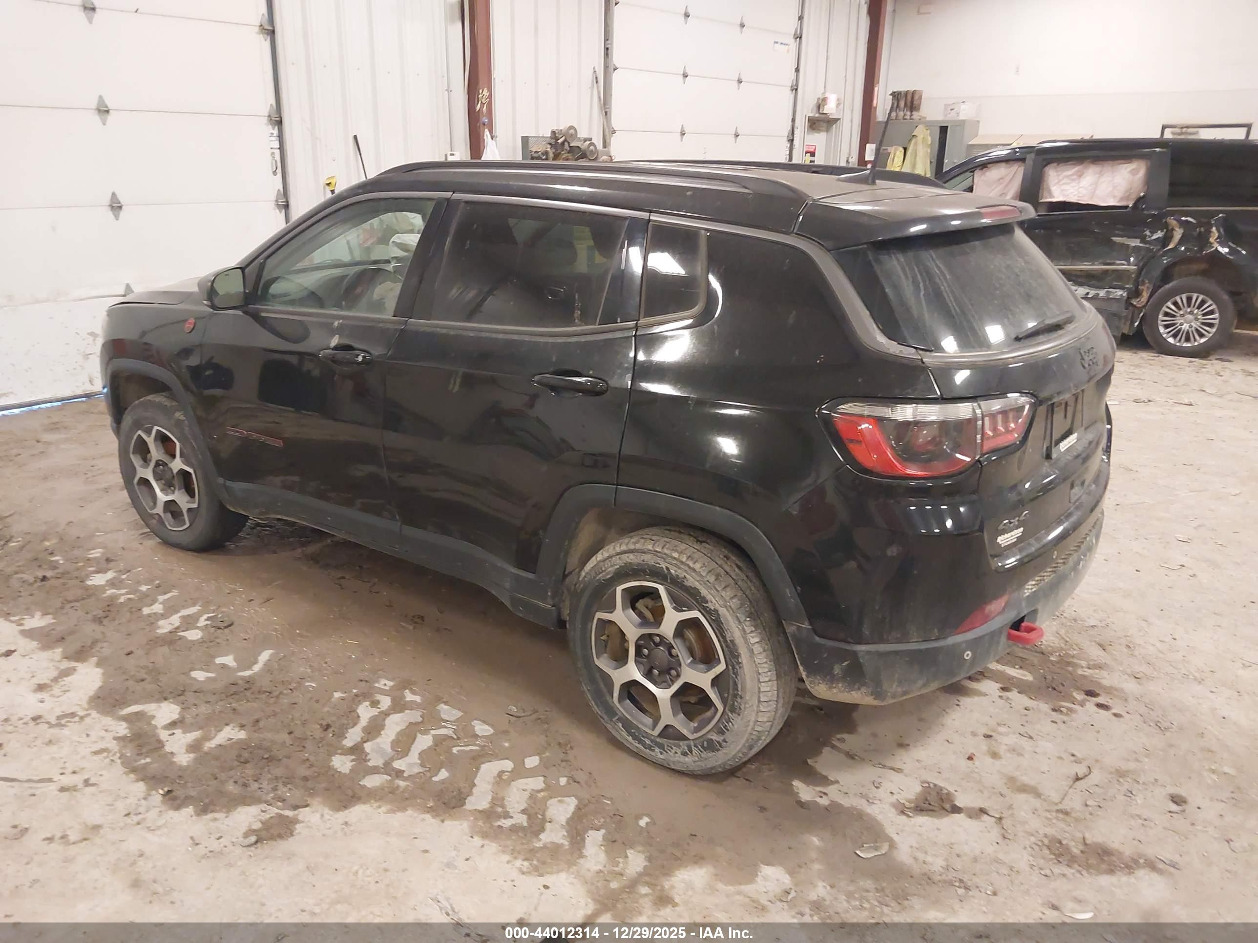 JEEP COMPASS image 3
