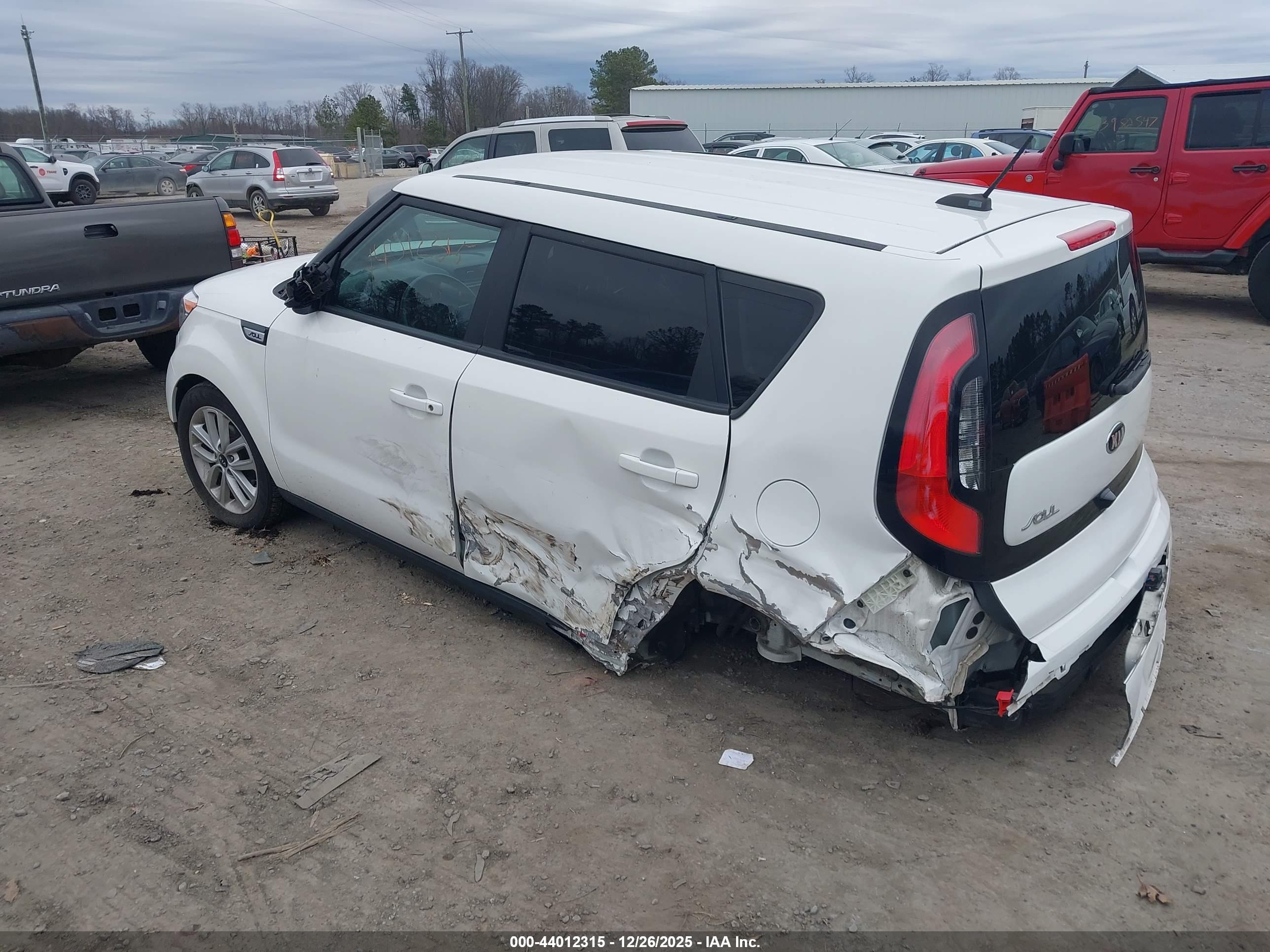 KIA SOUL image 3