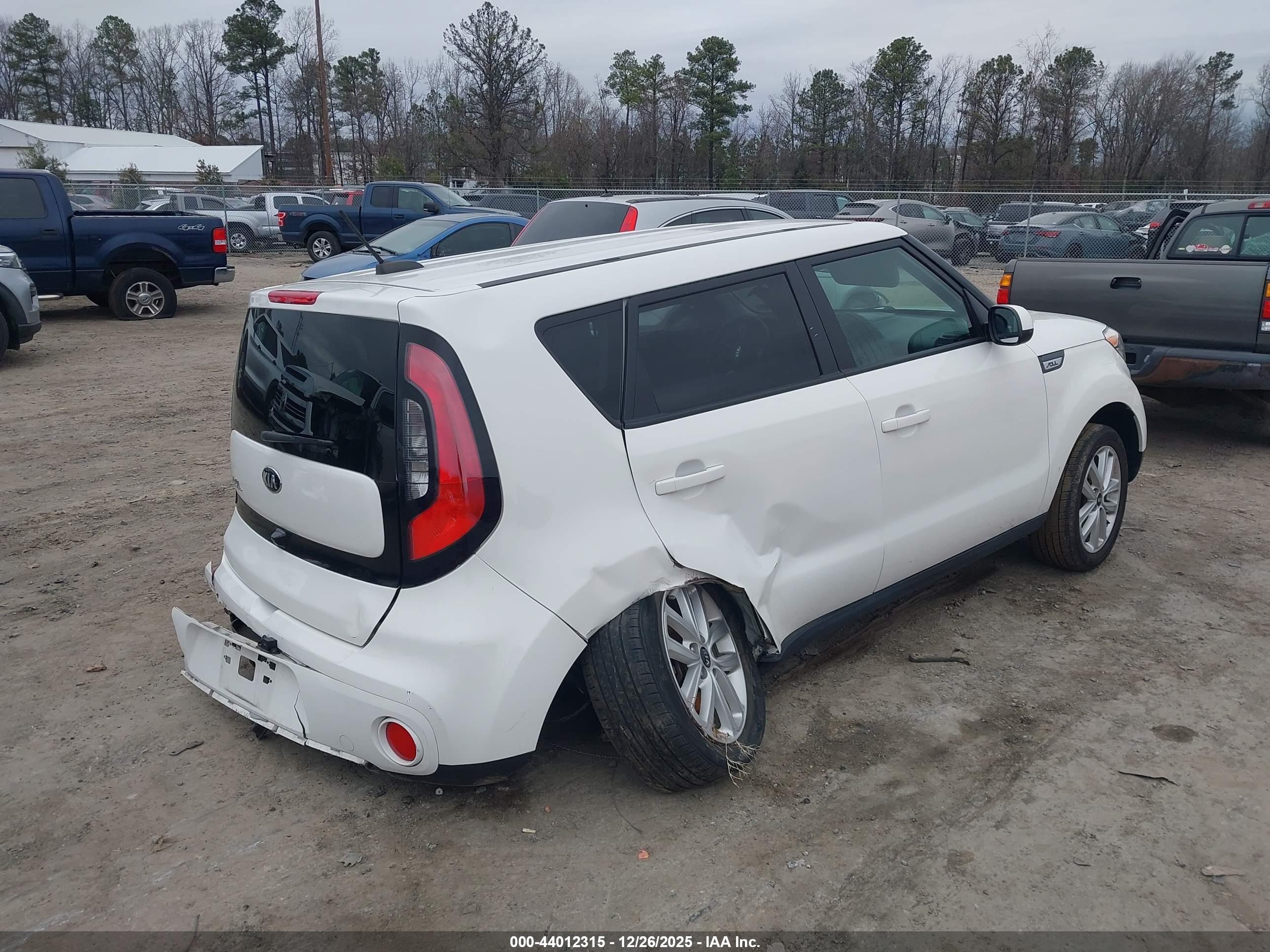 KIA SOUL image 4