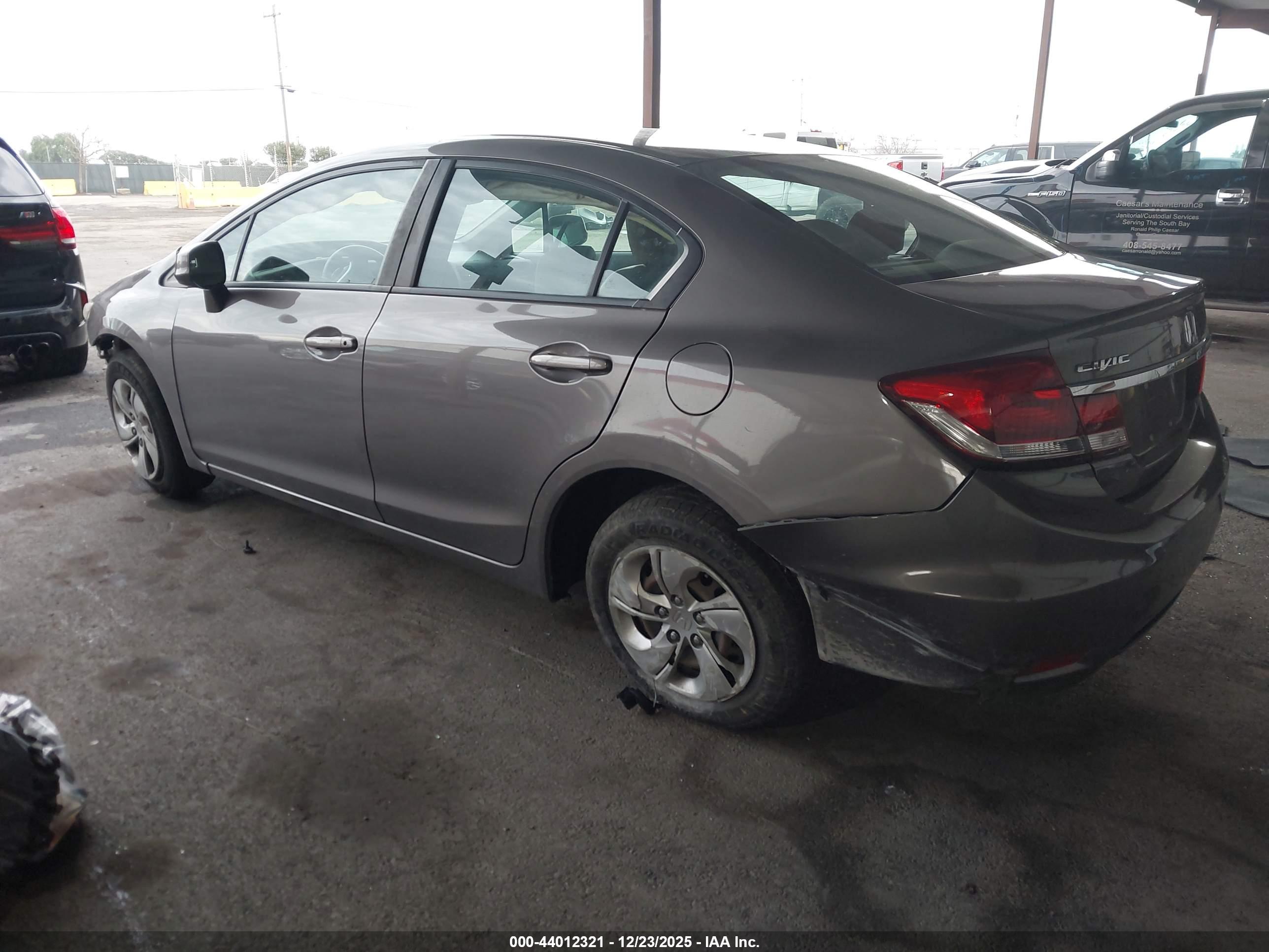 HONDA CIVIC image 3