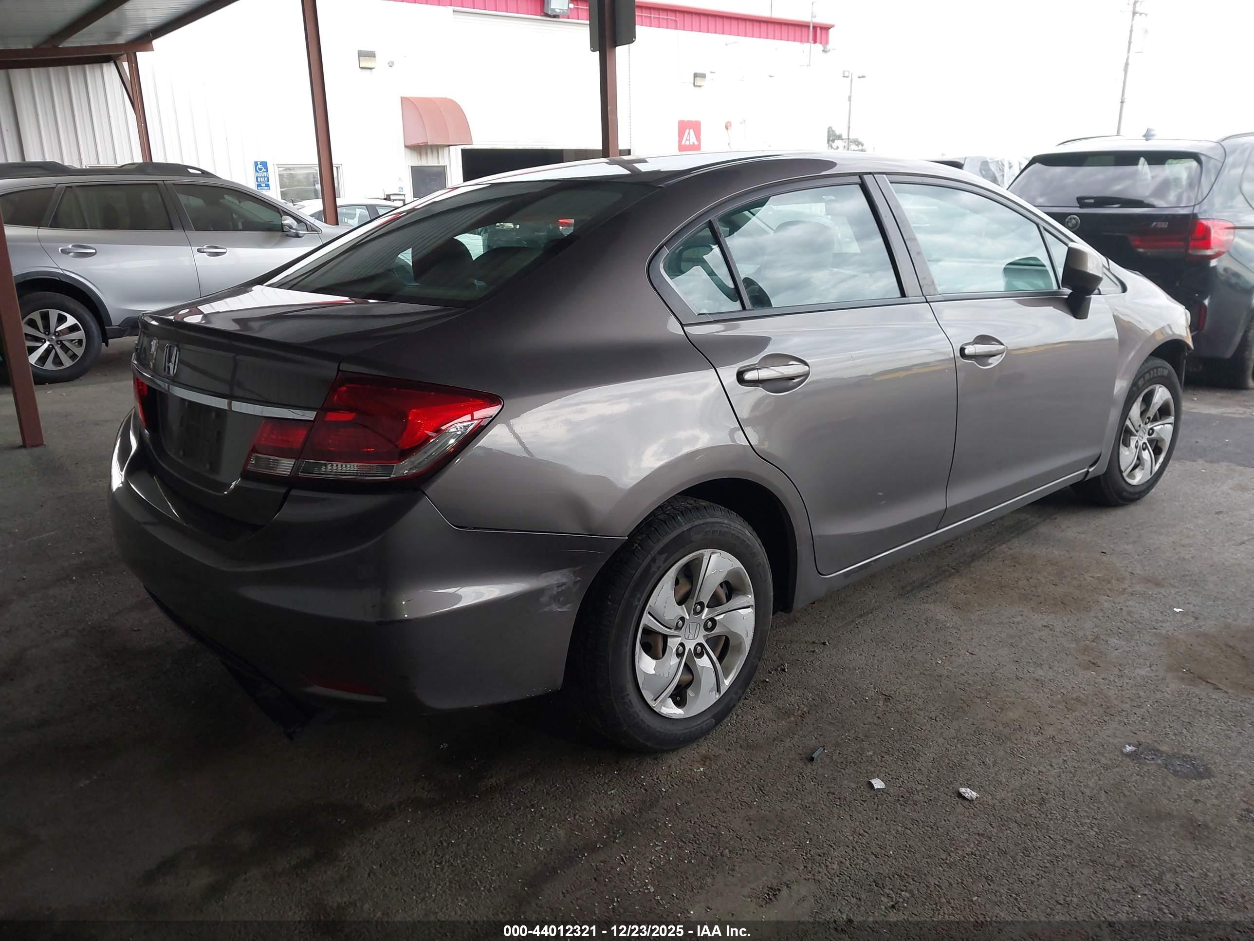 HONDA CIVIC image 4