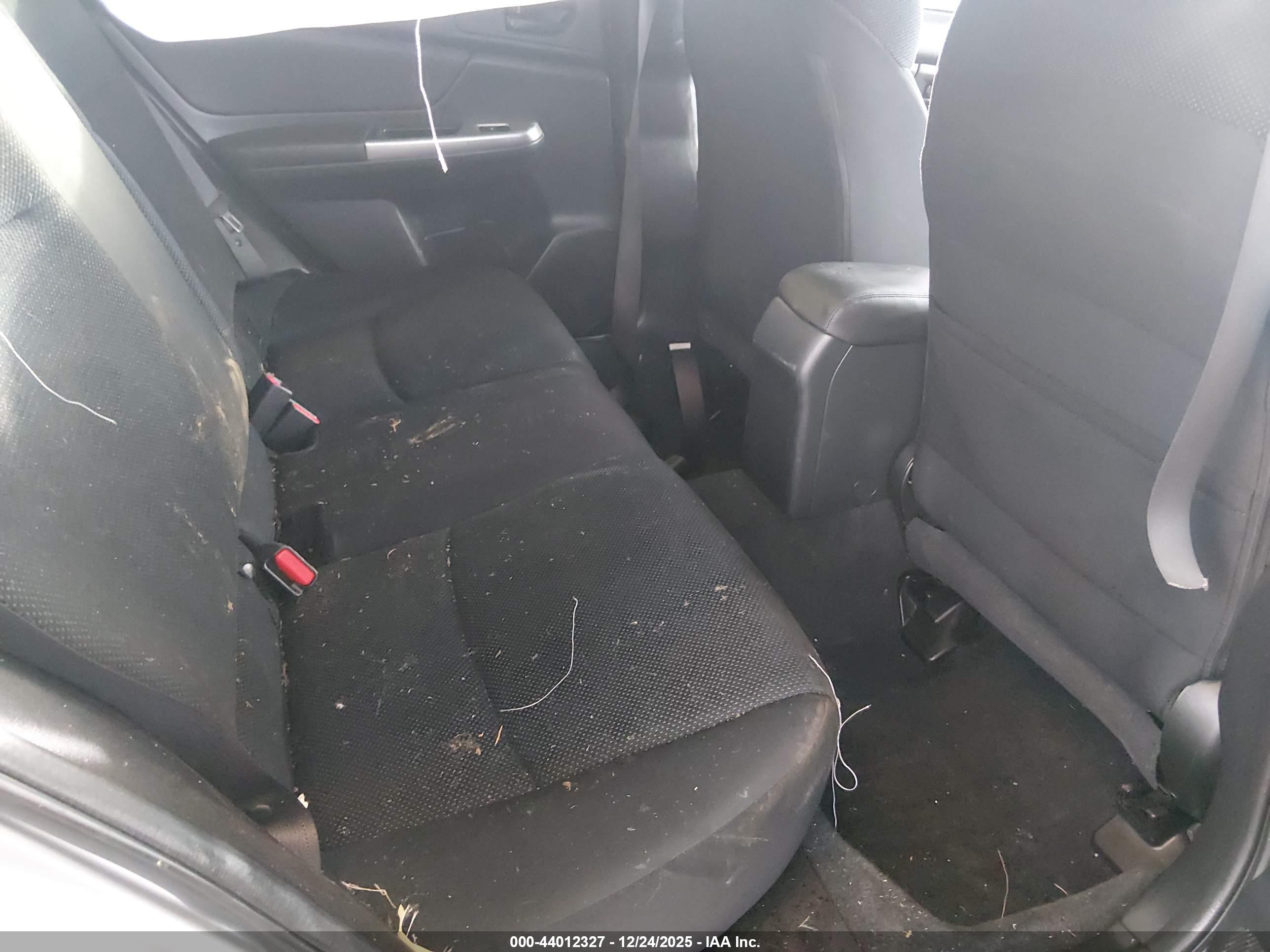 SUBARU CROSSTREK image 8
