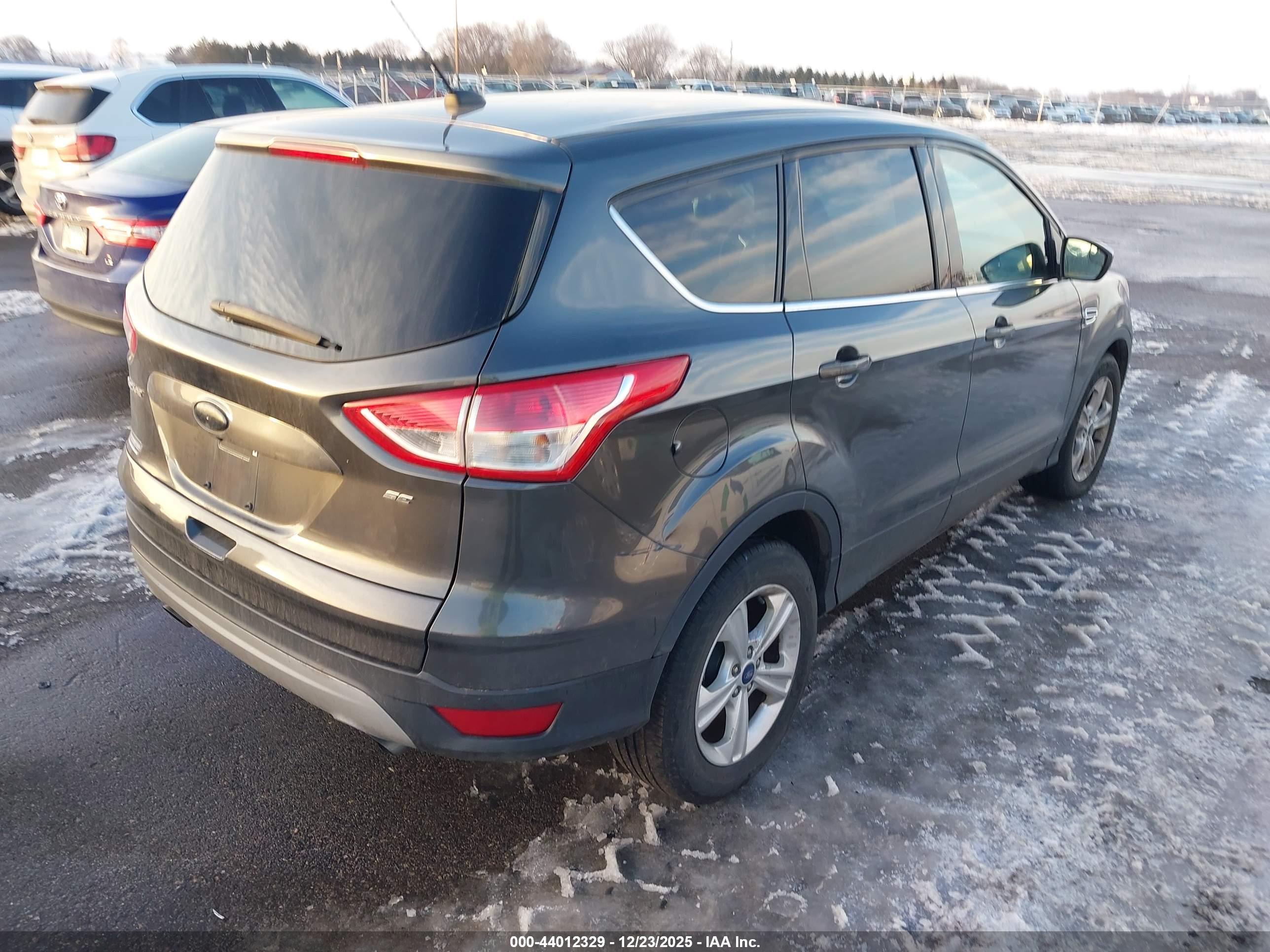 FORD ESCAPE image 4
