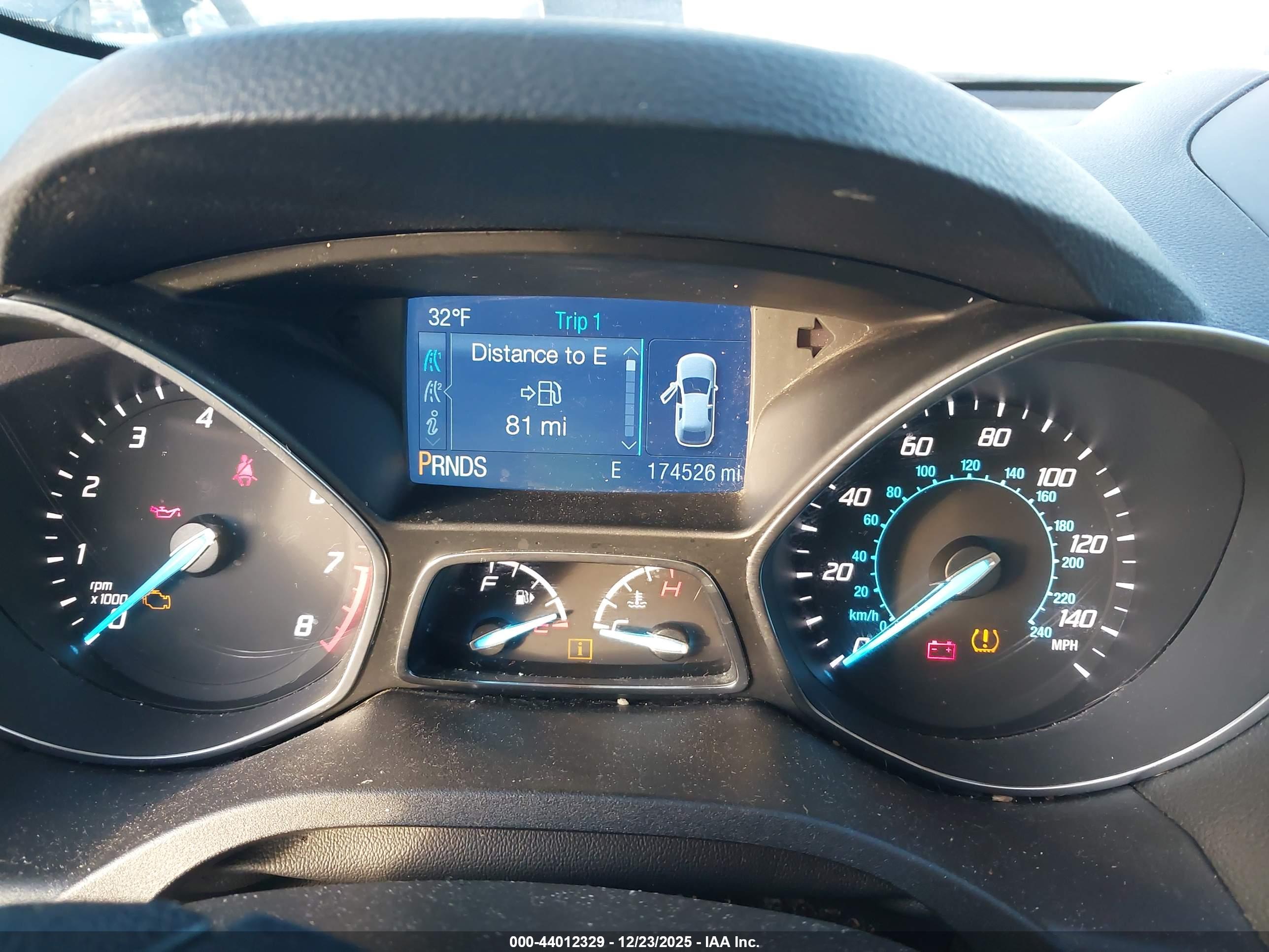 FORD ESCAPE image 7
