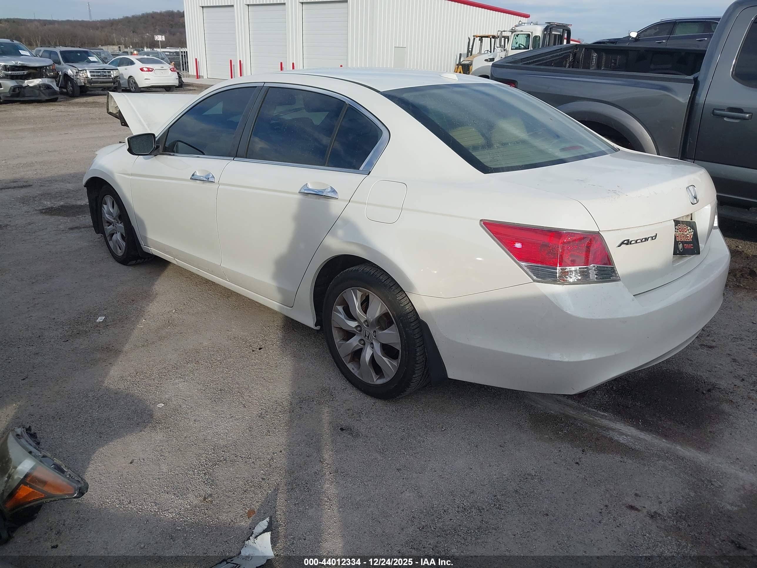 HONDA ACCORD image 3