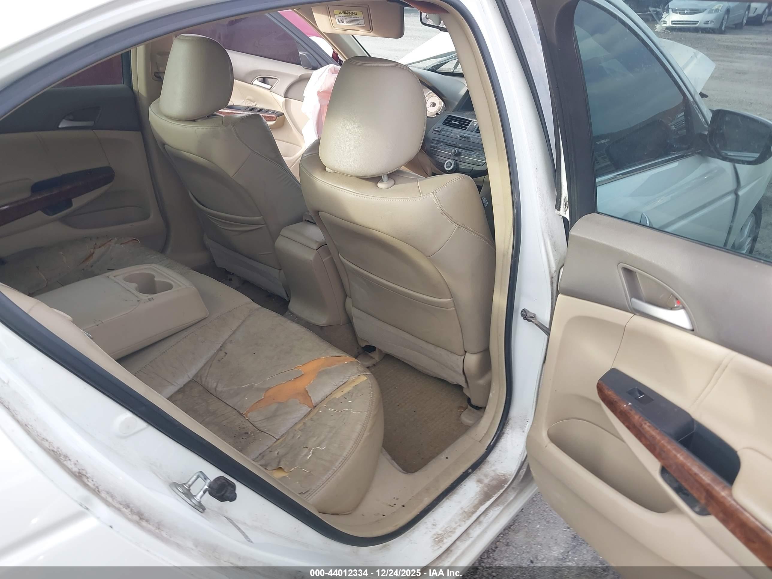 HONDA ACCORD image 8