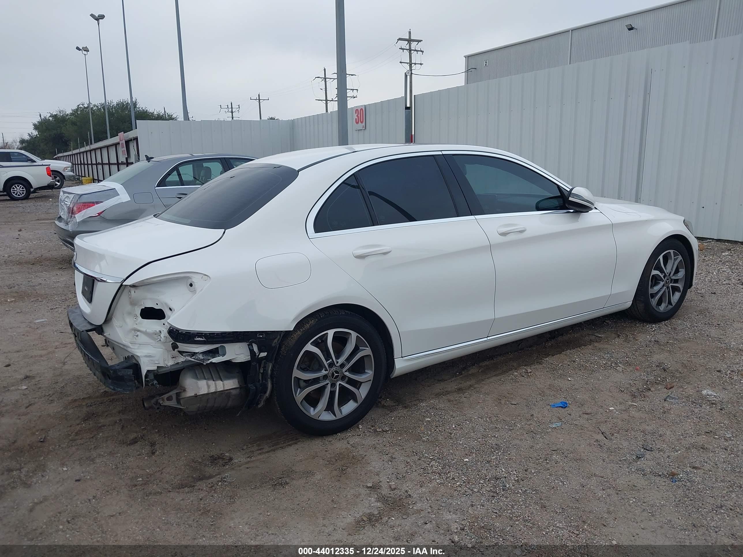 MERCEDES-BENZ C image 4