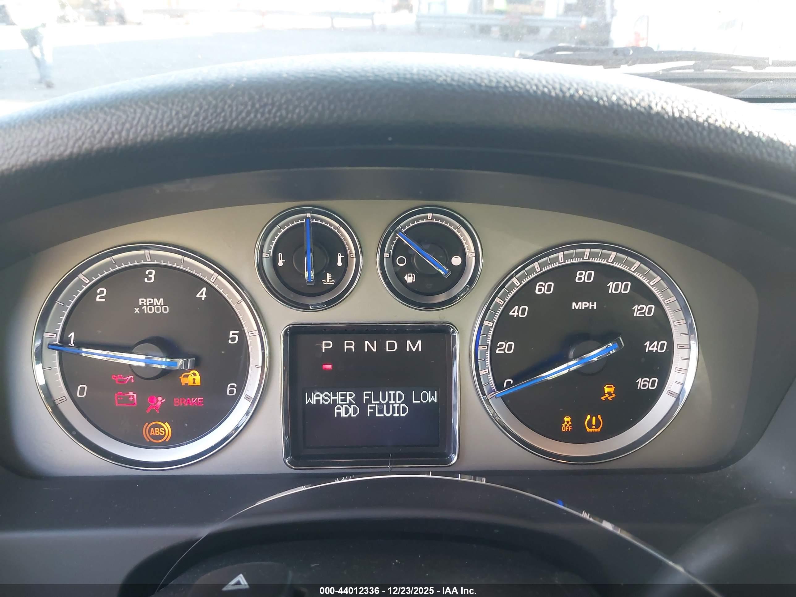 CADILLAC ESCALADE image 7
