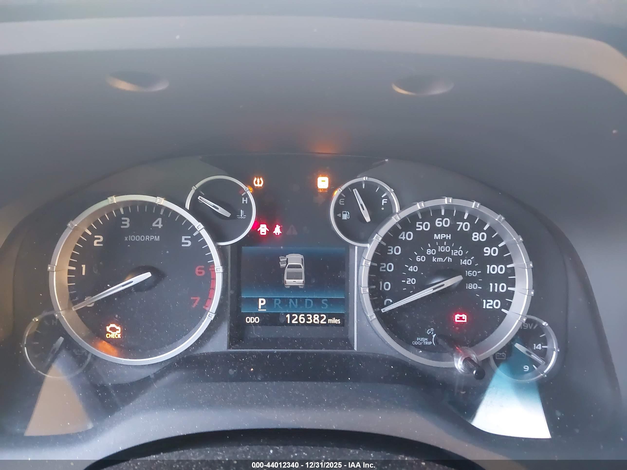 TOYOTA TUNDRA image 7