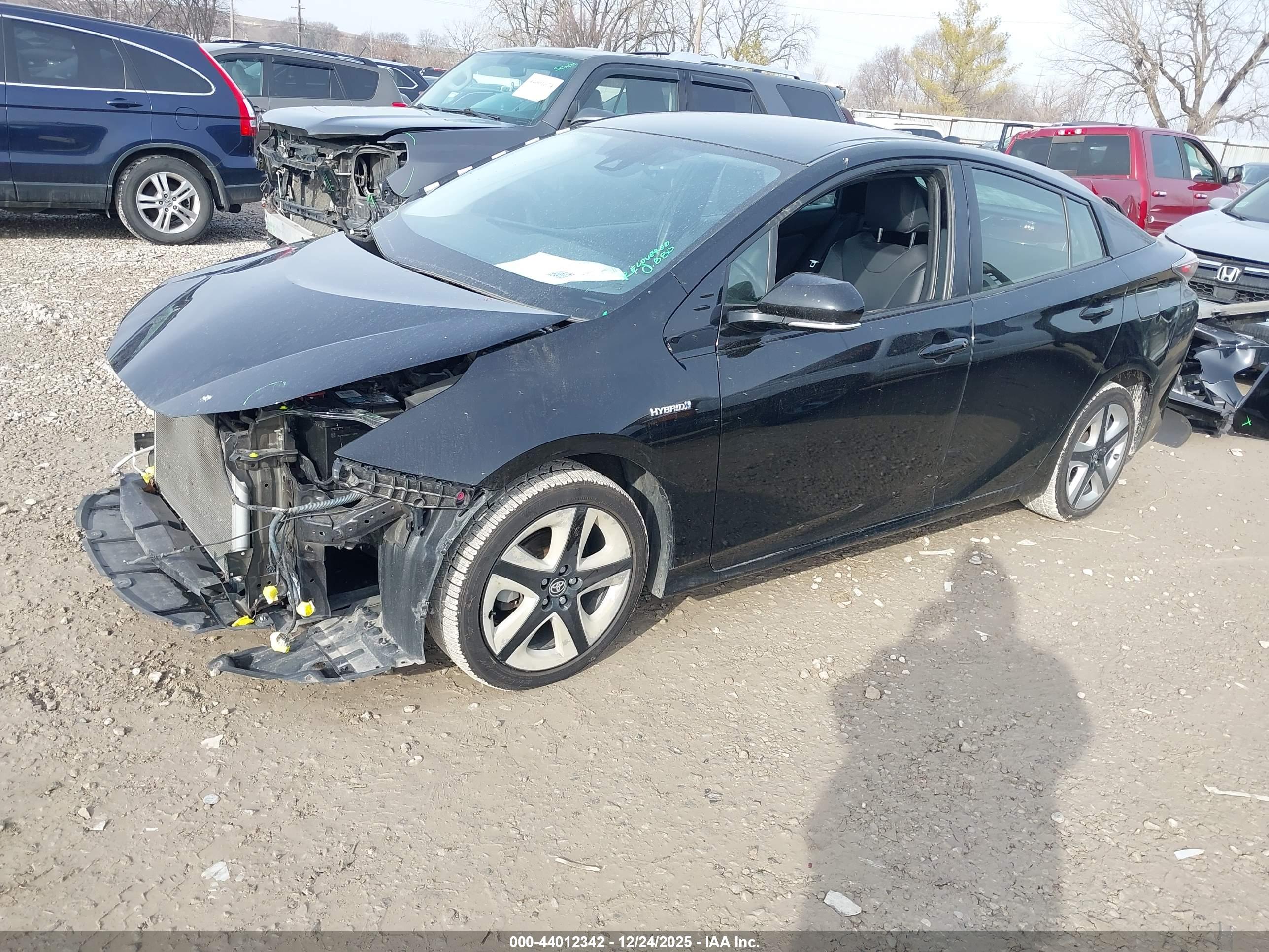 TOYOTA PRIUS image 2
