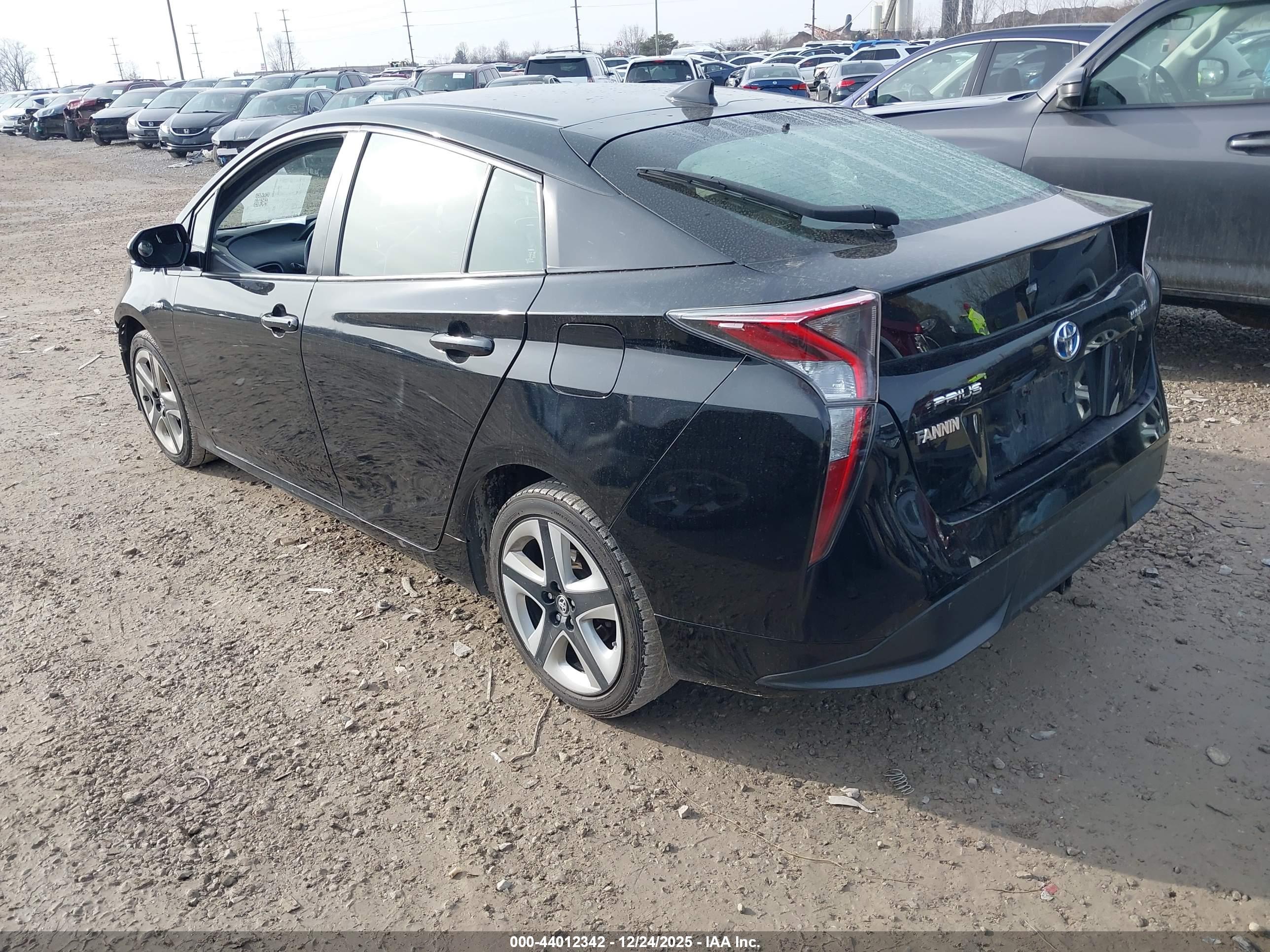 TOYOTA PRIUS image 3