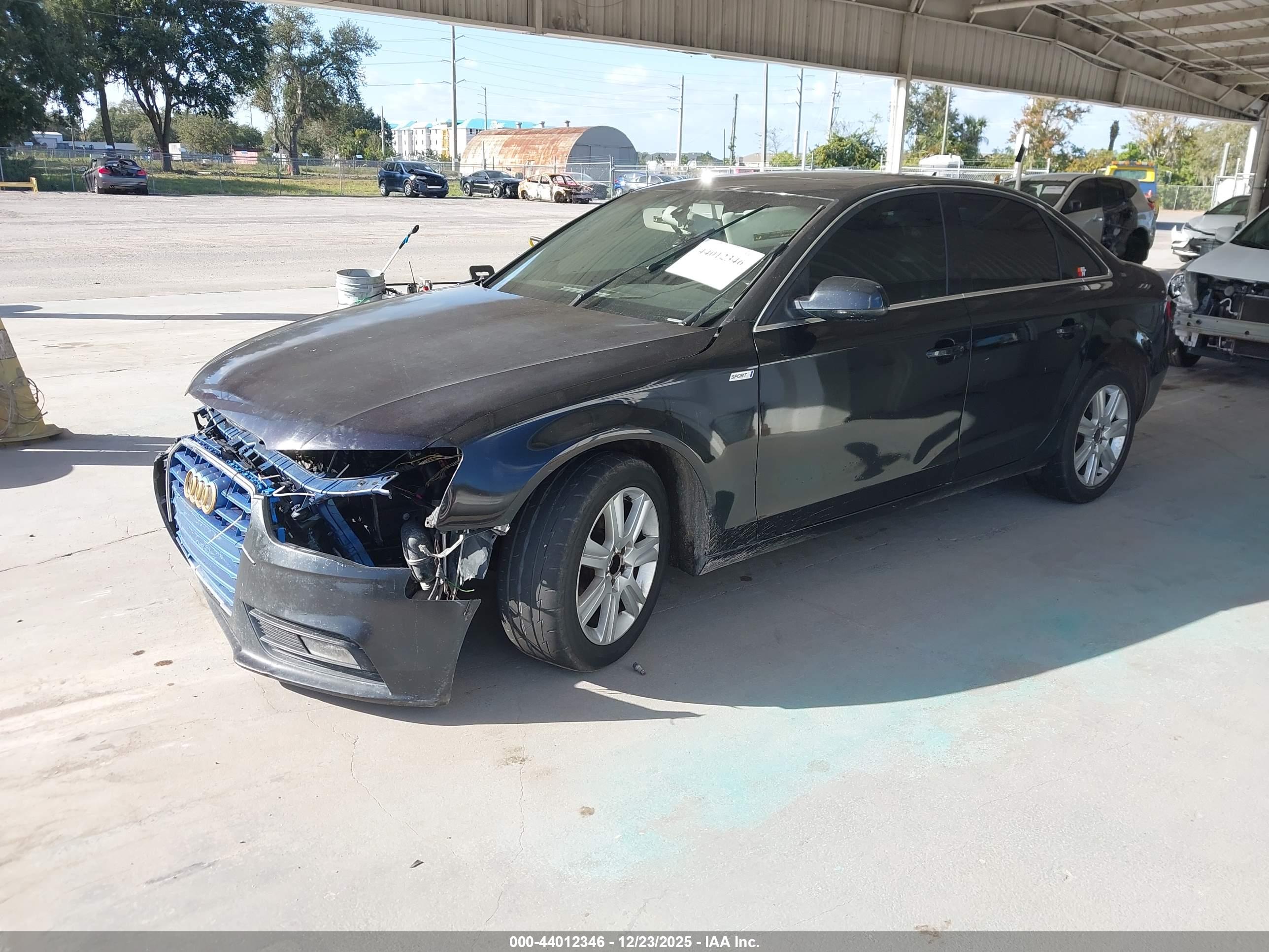 AUDI A4 image 2
