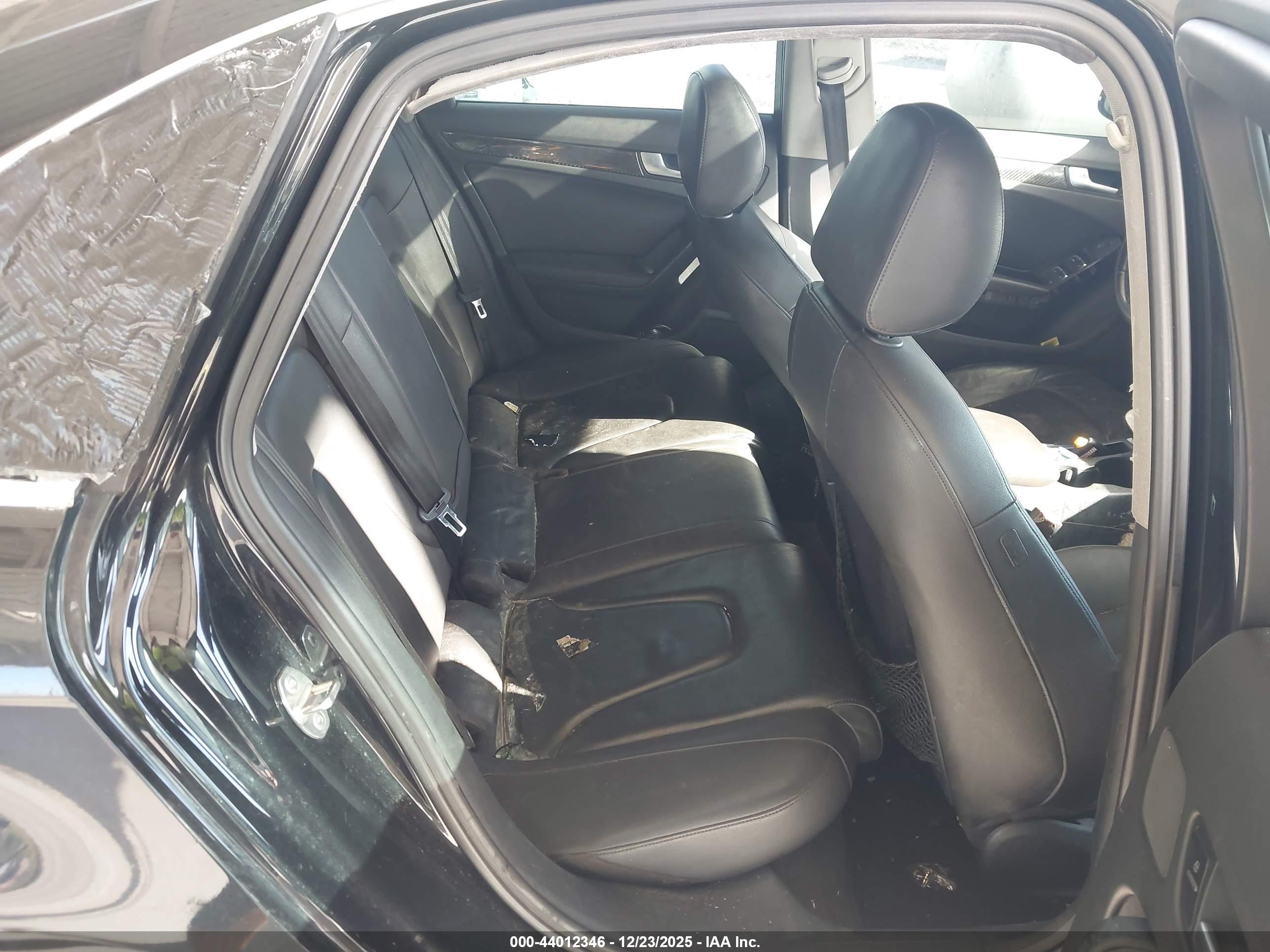 AUDI A4 image 8