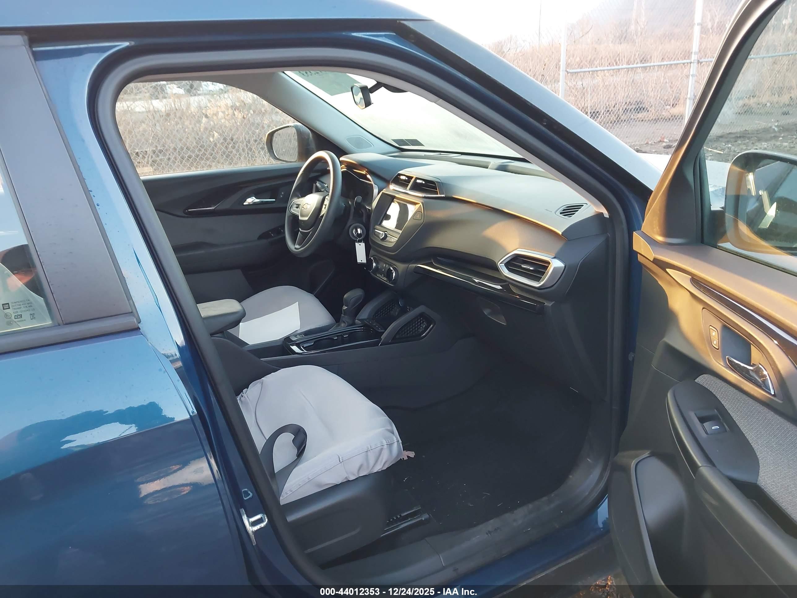 CHEVROLET TRAILBLAZER image 5