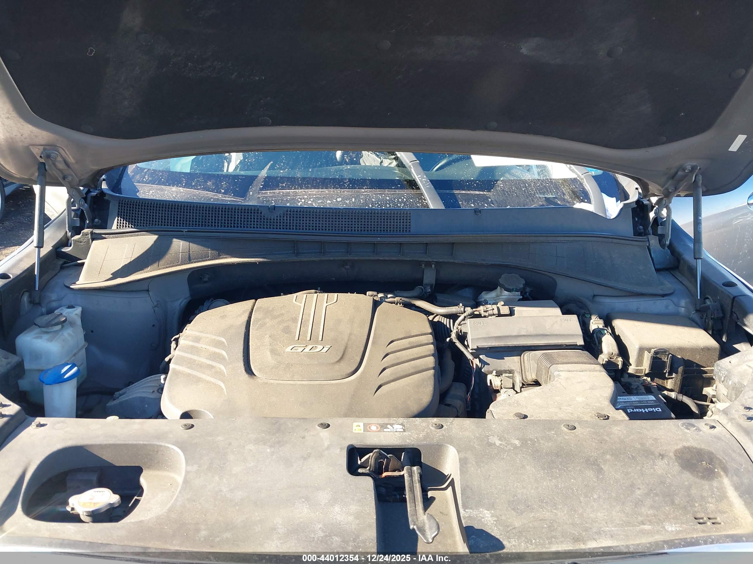 KIA SORENTO image 10