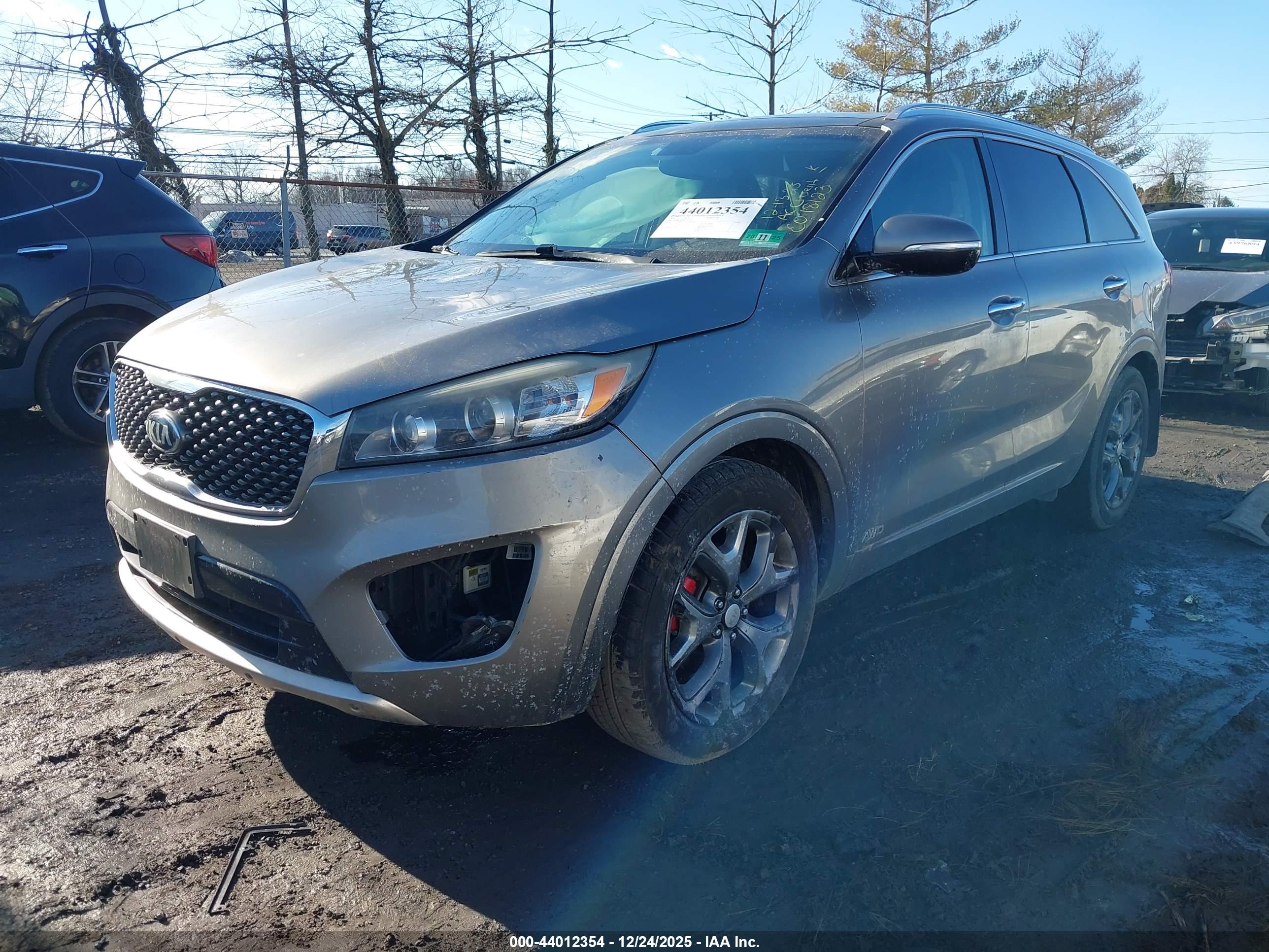 KIA SORENTO image 2