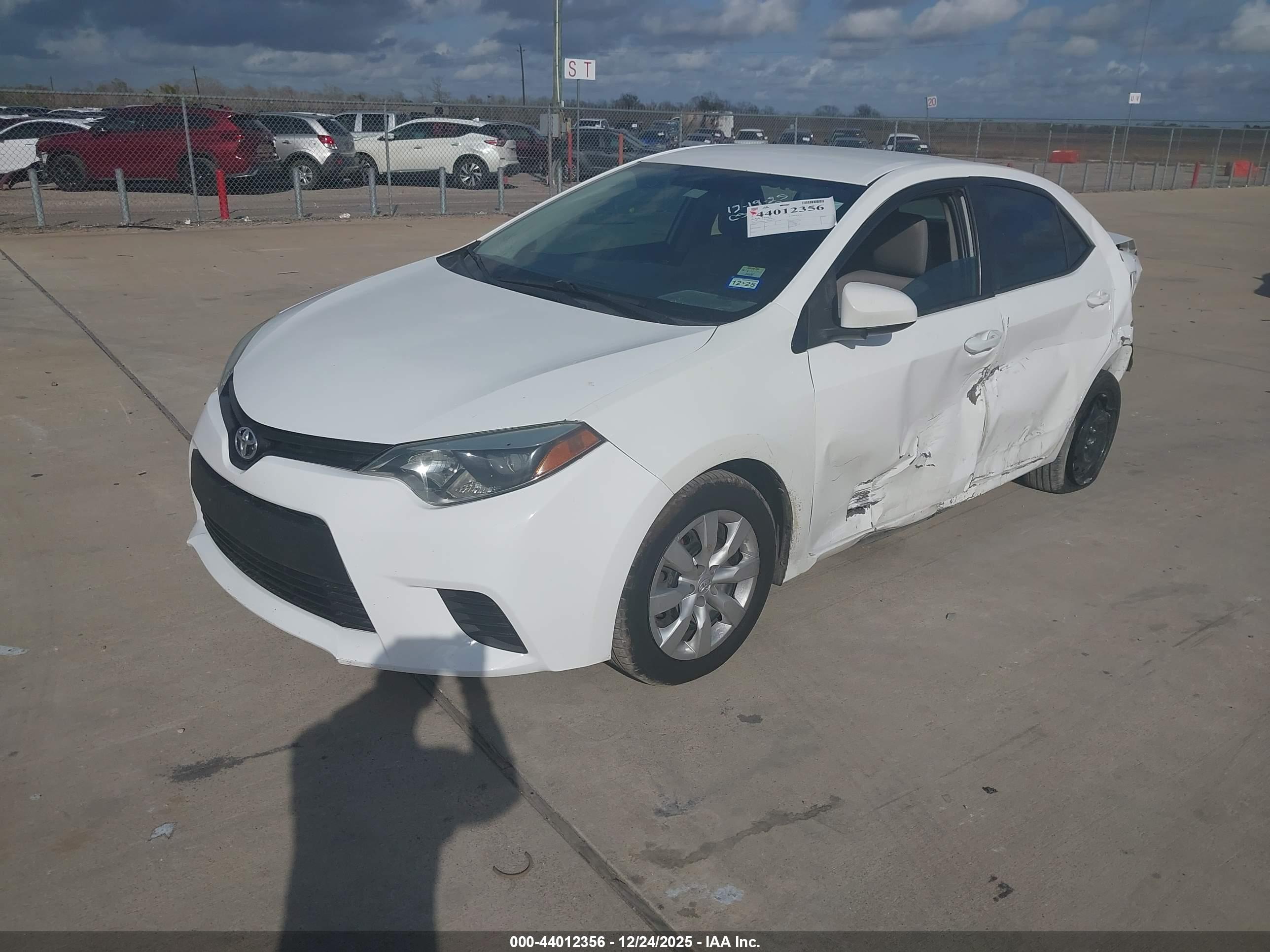 TOYOTA COROLLA image 2