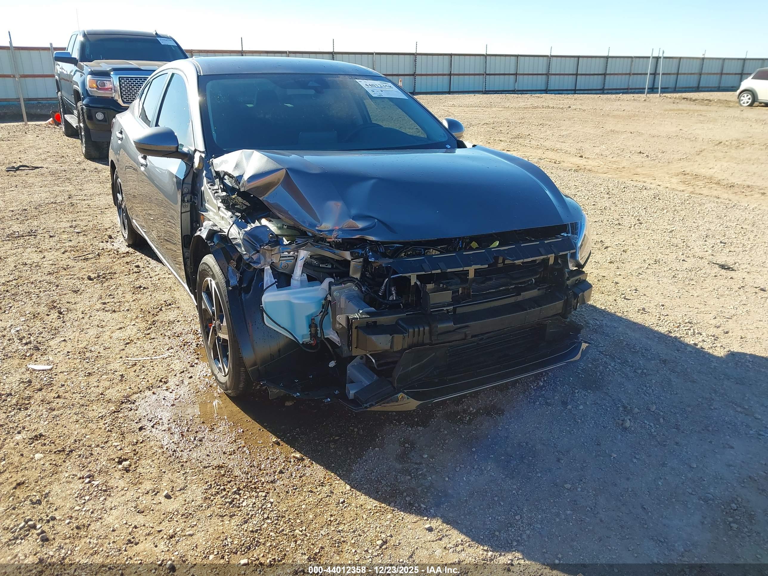 NISSAN SENTRA image 6