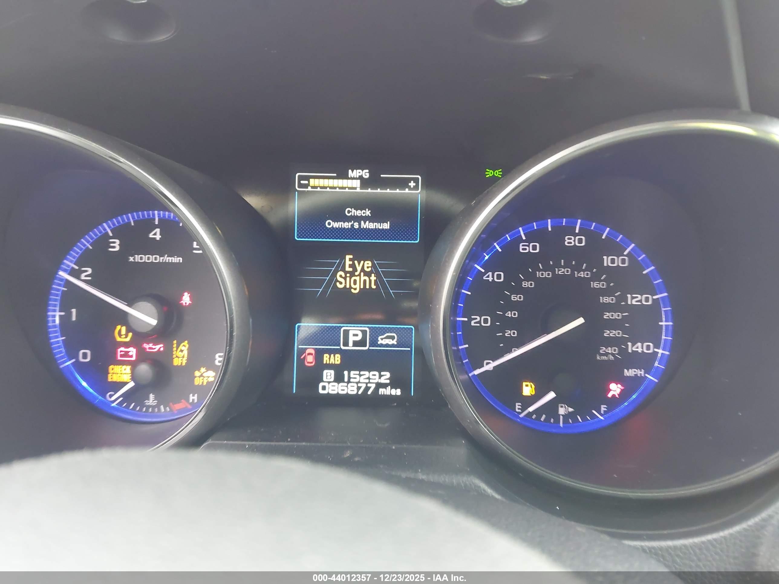SUBARU OUTBACK image 7