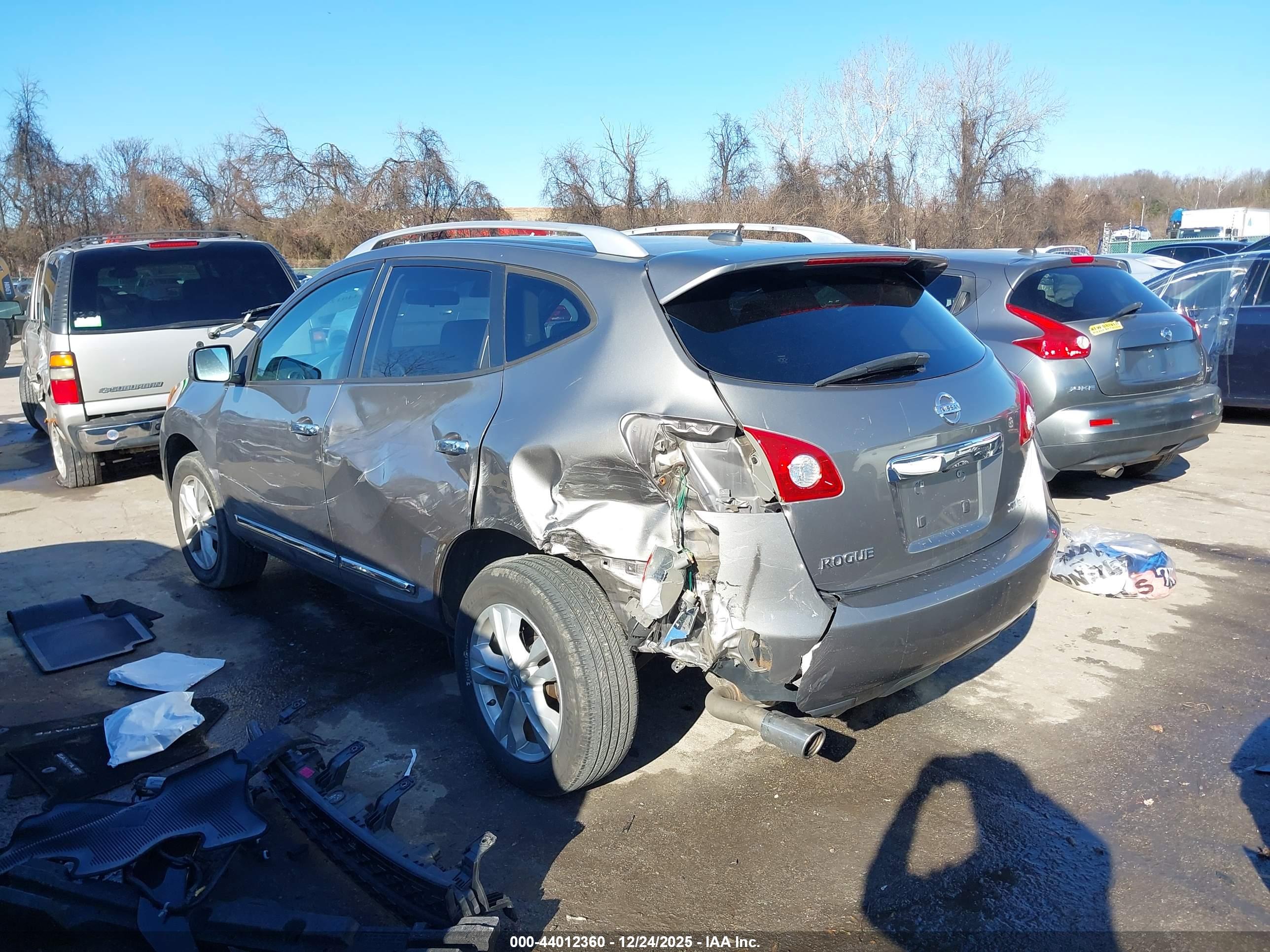 NISSAN ROGUE image 3