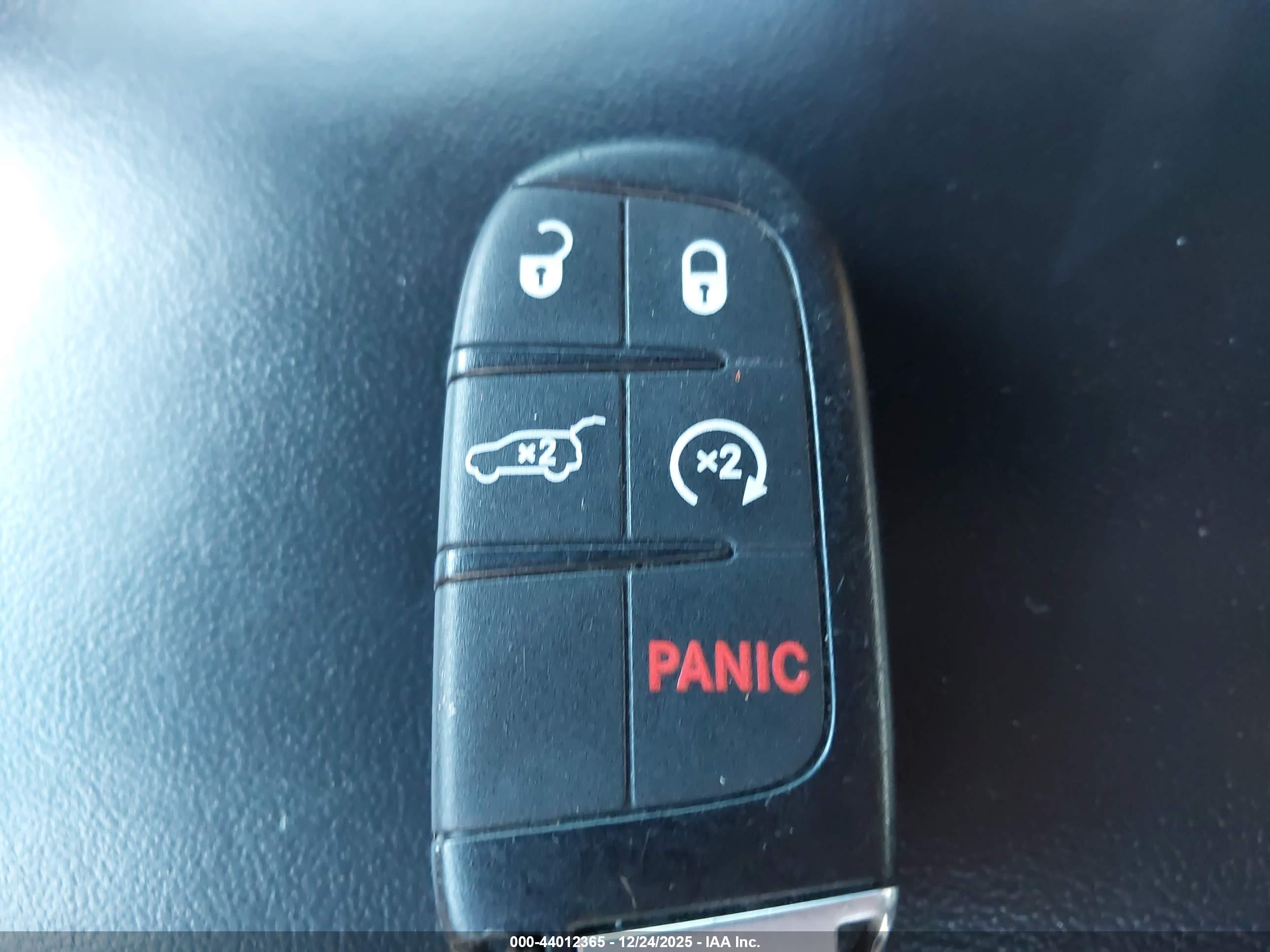 JEEP GRAND image 11