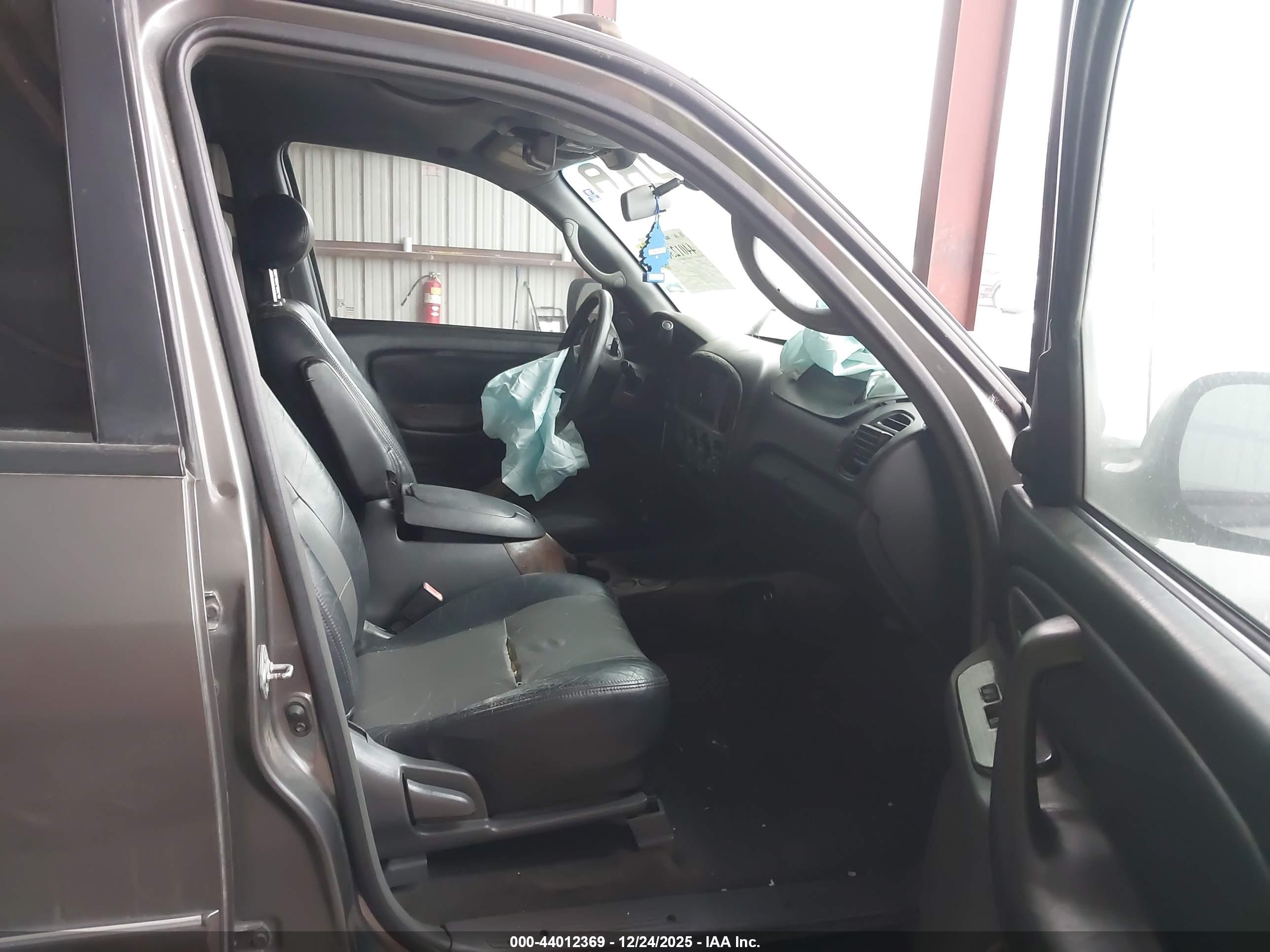 TOYOTA TUNDRA image 5