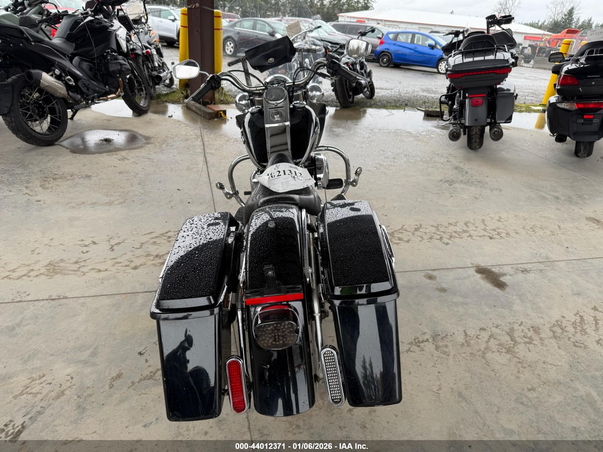 HARLEY-DAVIDSON FLHTK image 6