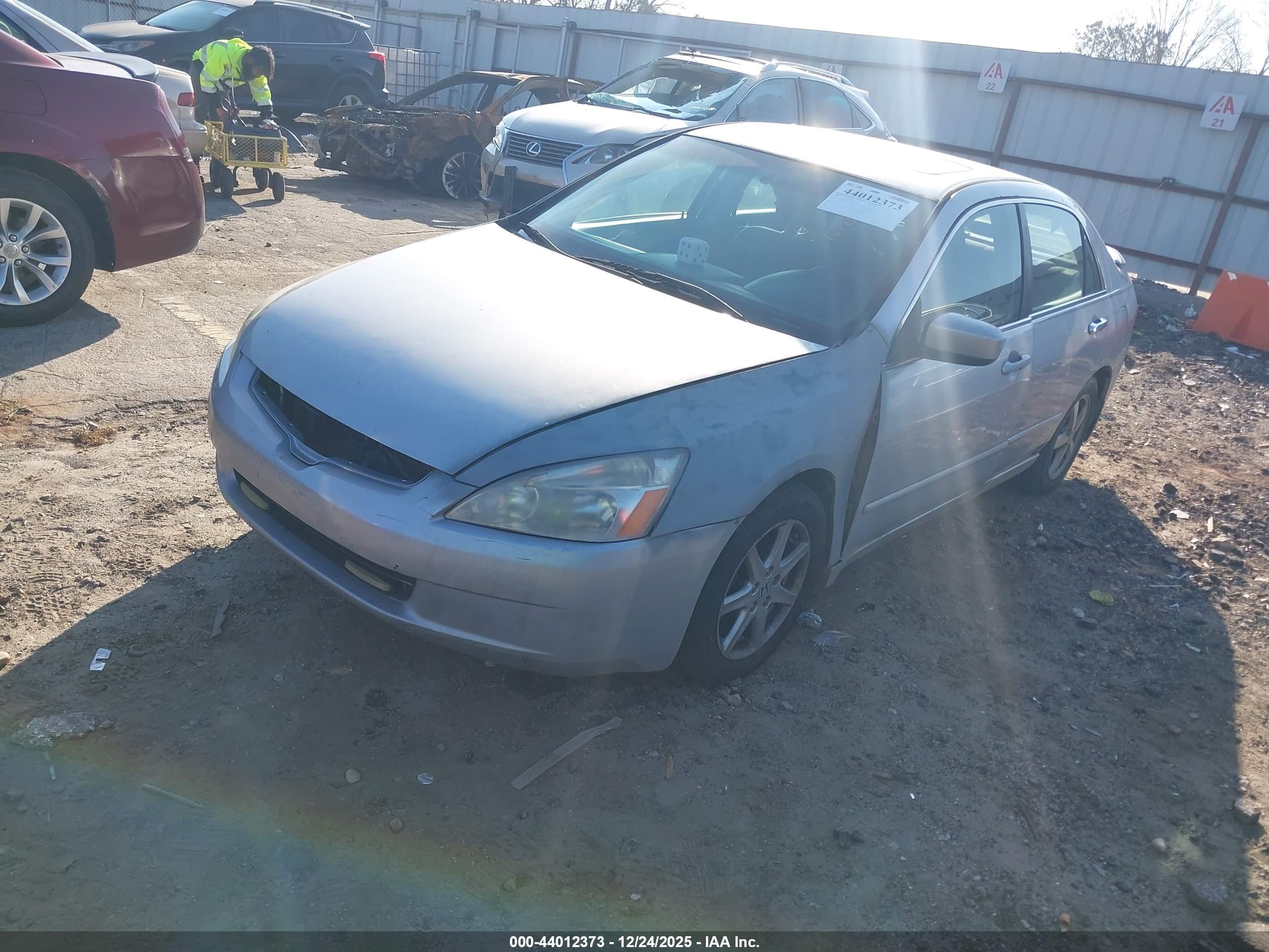 HONDA ACCORD image 2