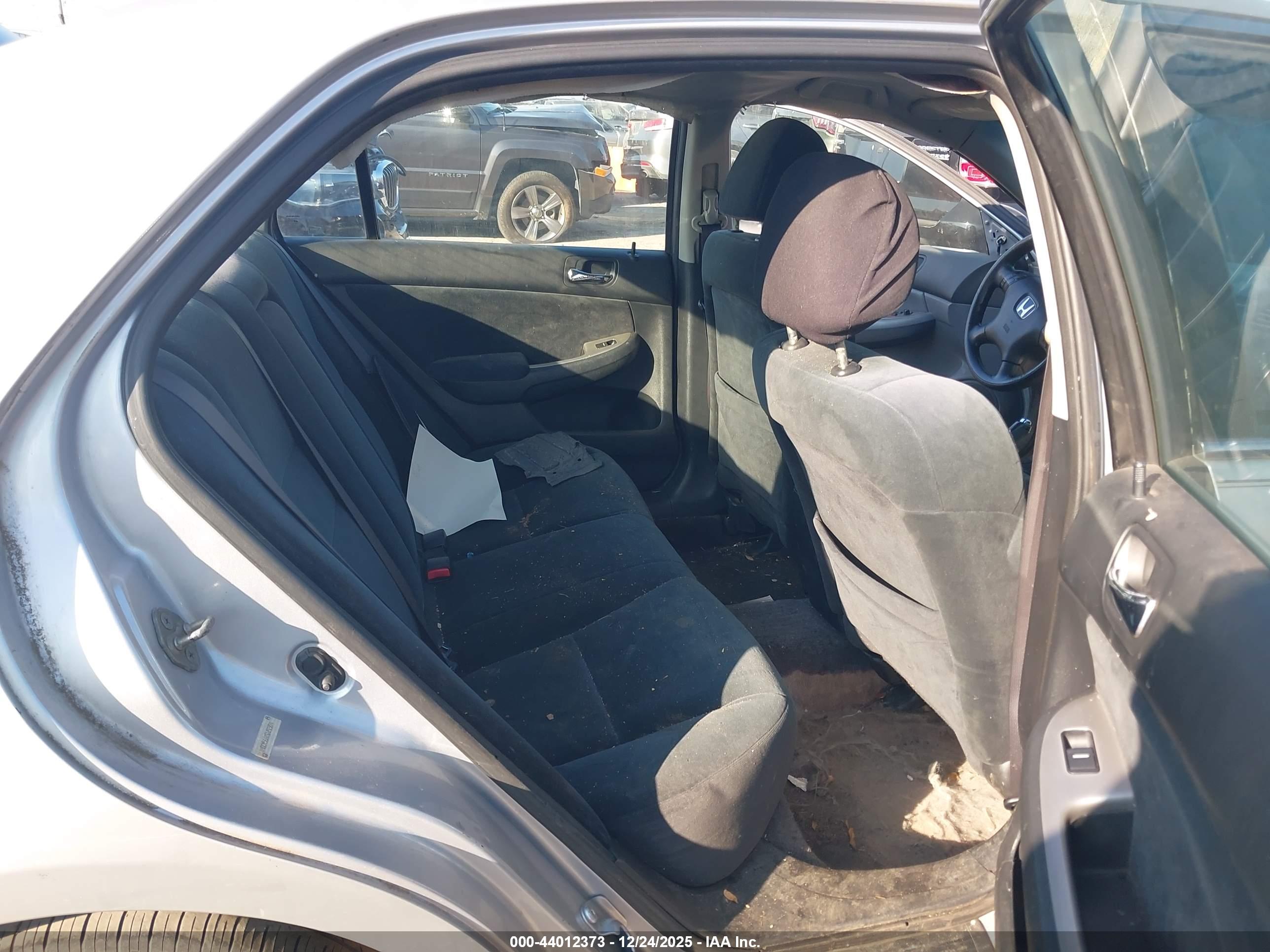 HONDA ACCORD image 8