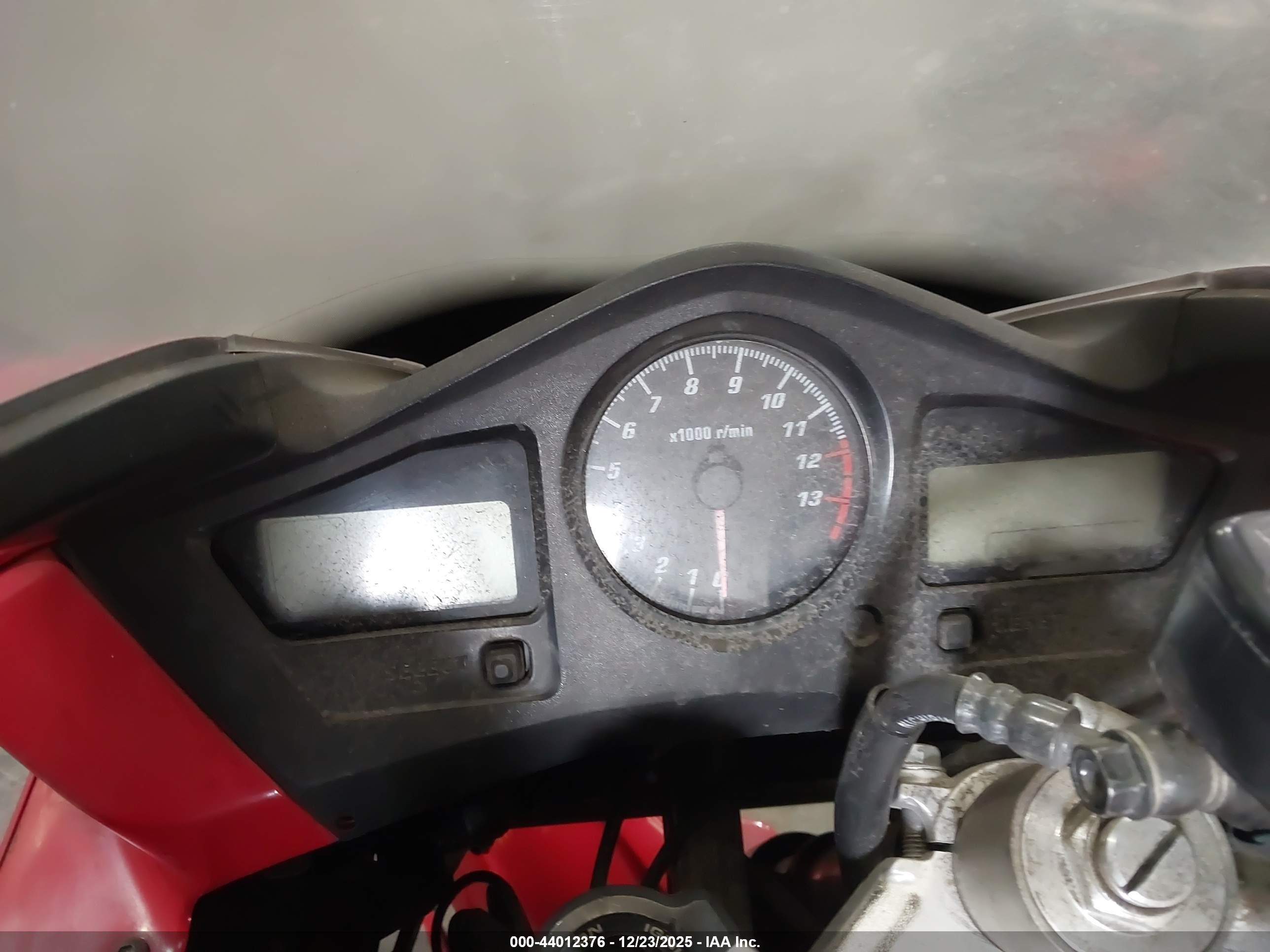 HONDA VFR800 image 7