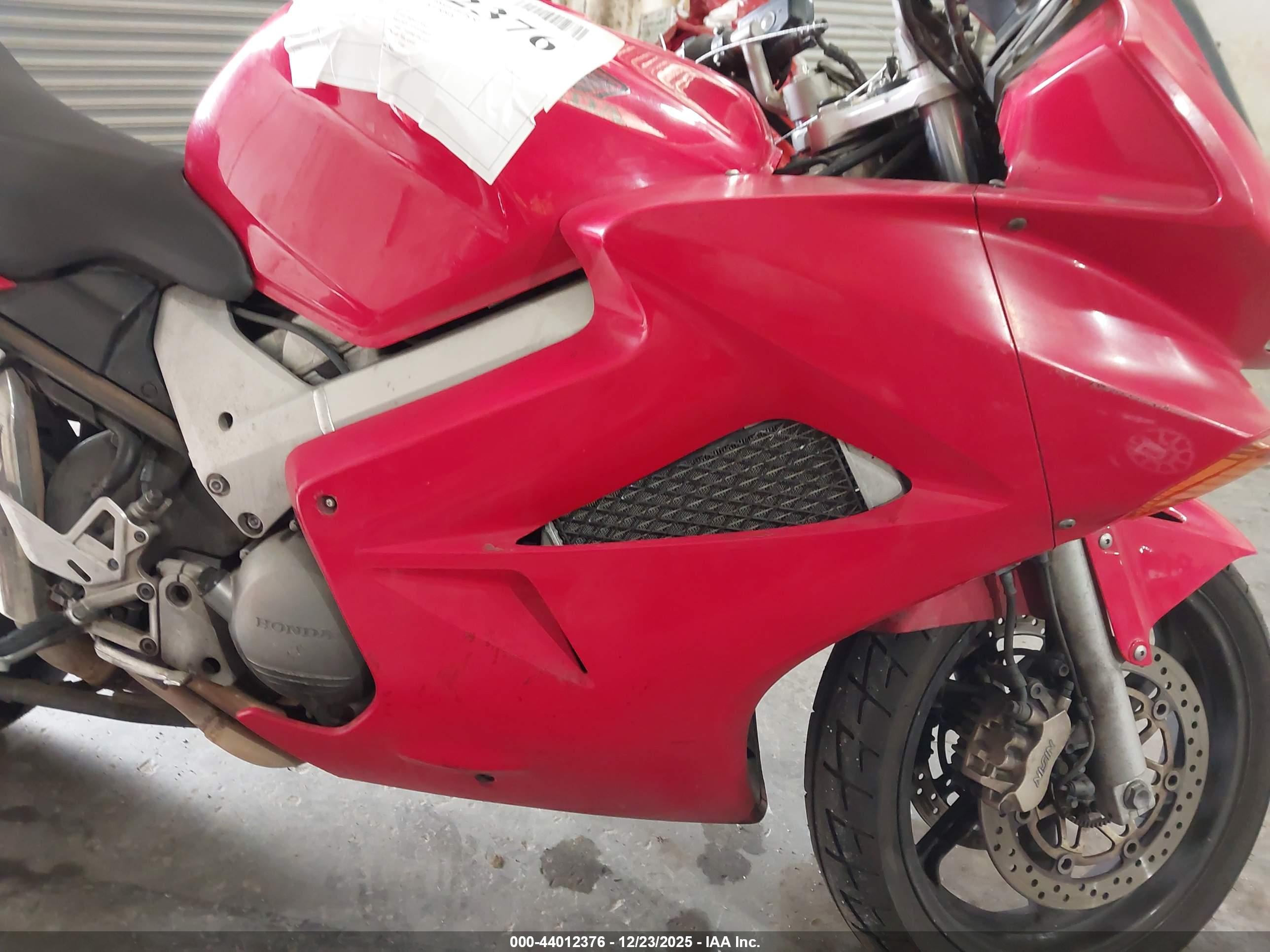 HONDA VFR800 image 8