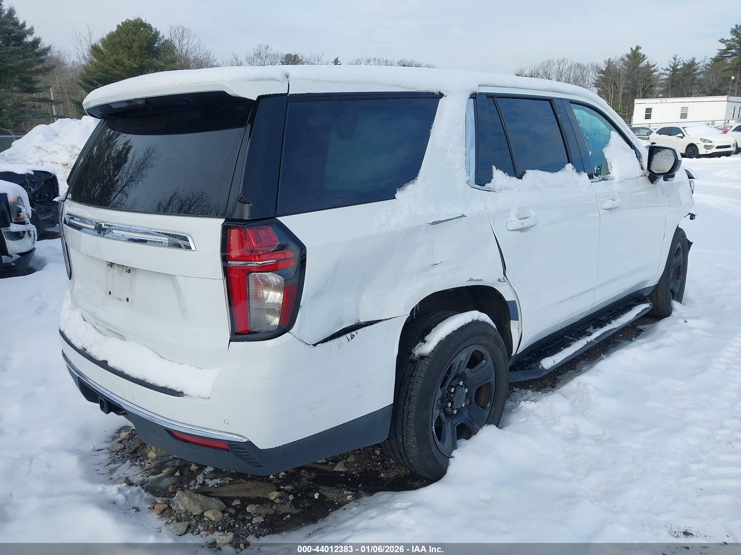 CHEVROLET TAHOE image 4