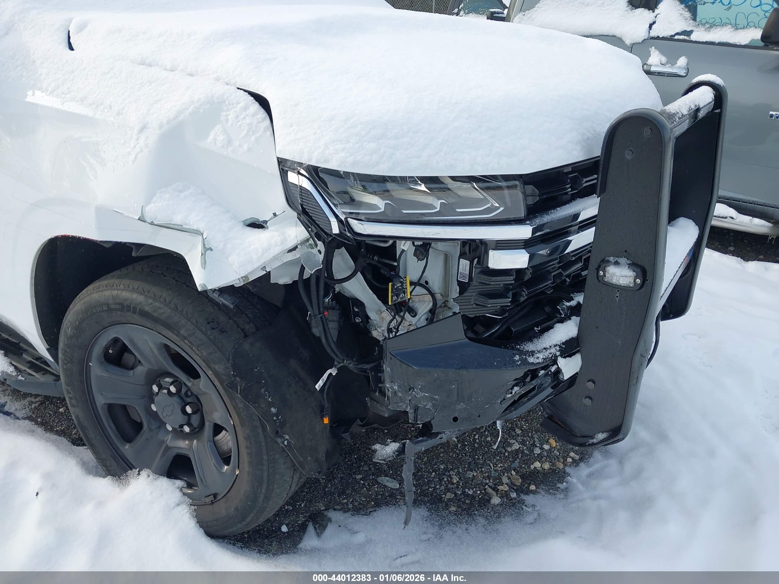 CHEVROLET TAHOE image 6