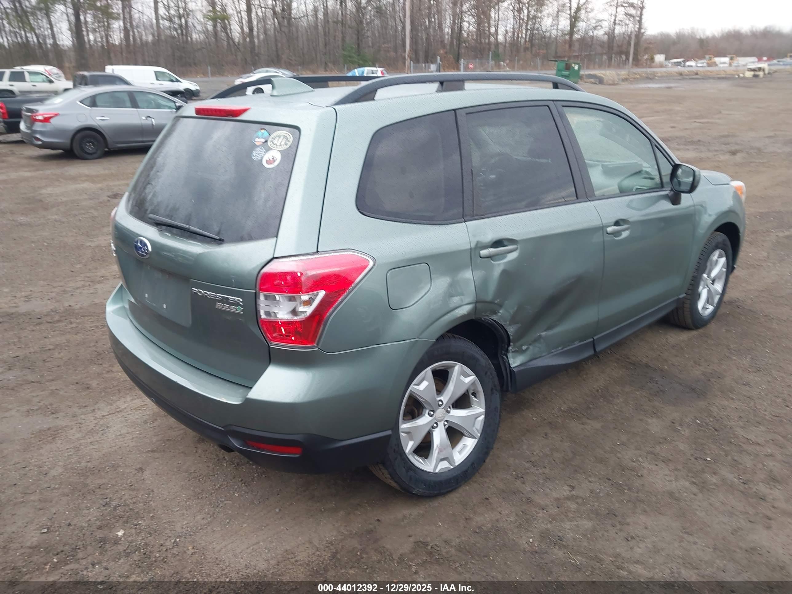 SUBARU FORESTER image 4